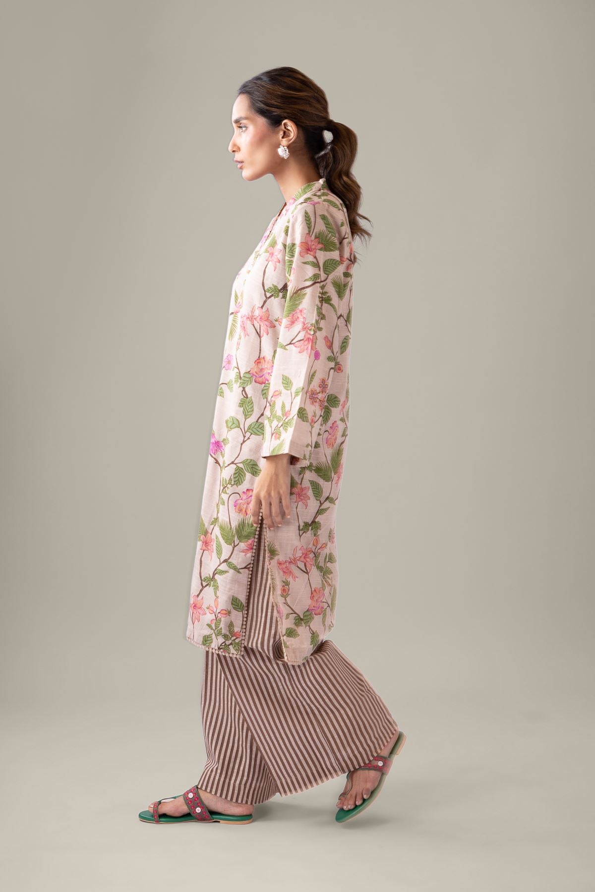 Printed Khaddar Pants - 25-09-11E2-09TA-VG