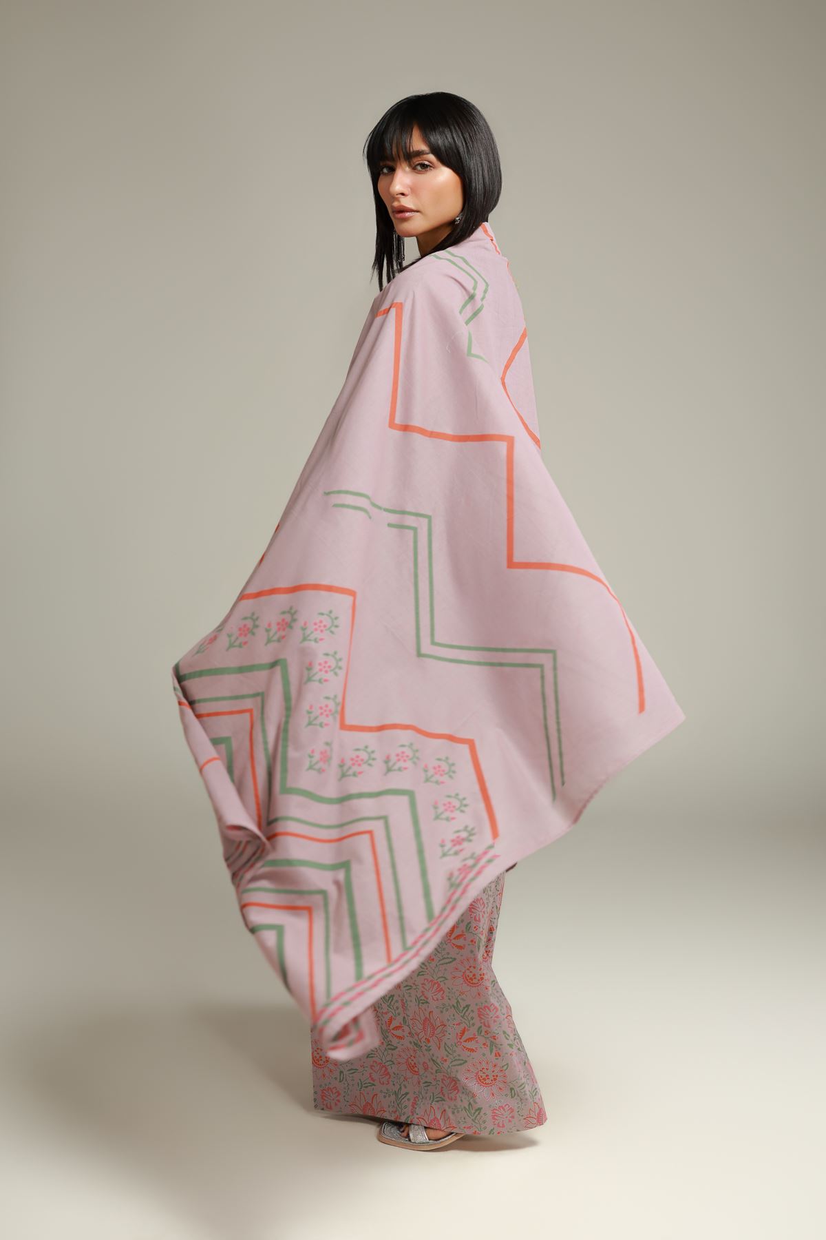 Printed Lawn Floral Lawn Dupatta - 2-26-202-A-D-VG