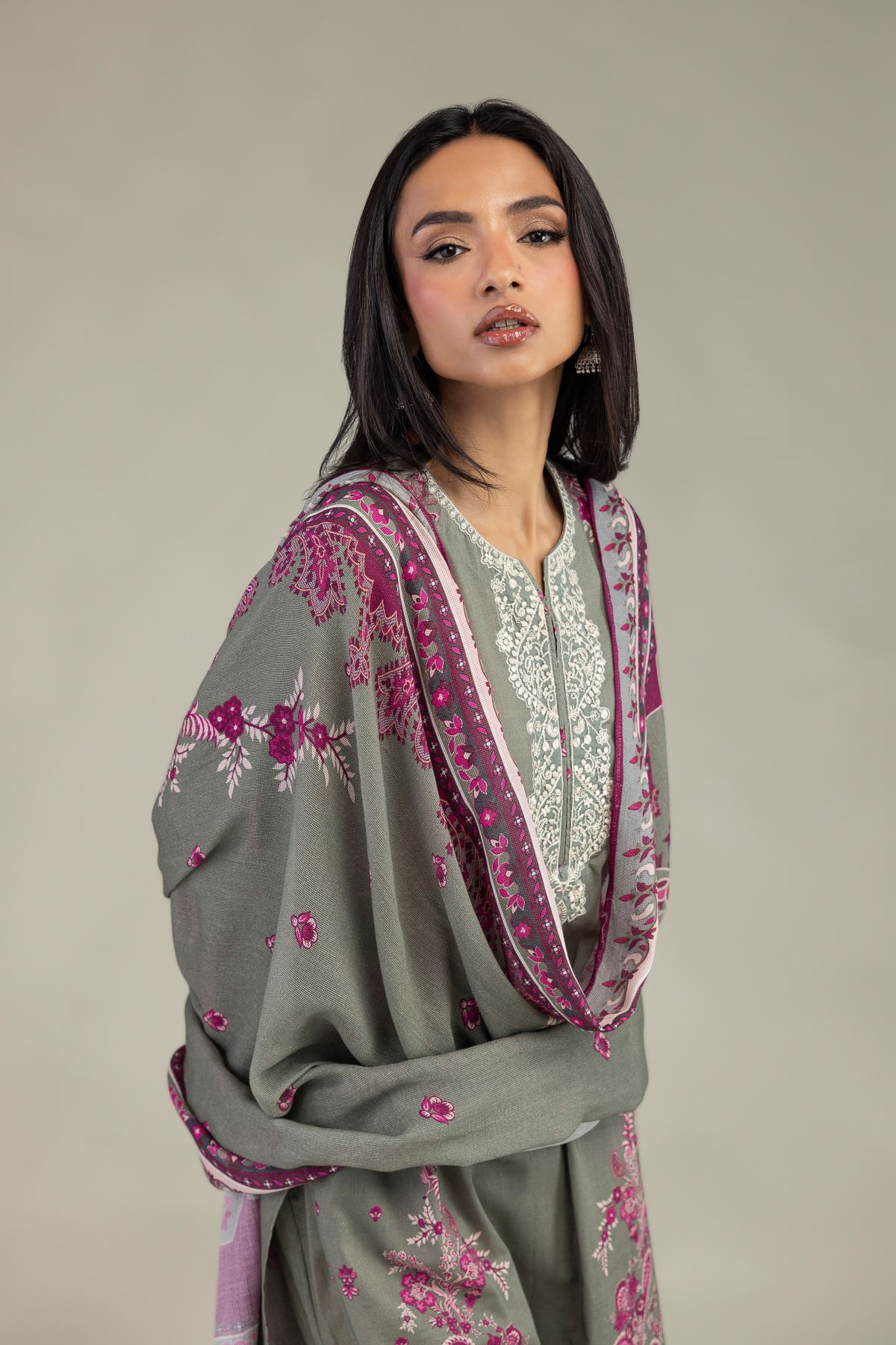 Embroidered Textured Lawn Floral Tailored 3-Piece - 1-26-322-B-A1-VG