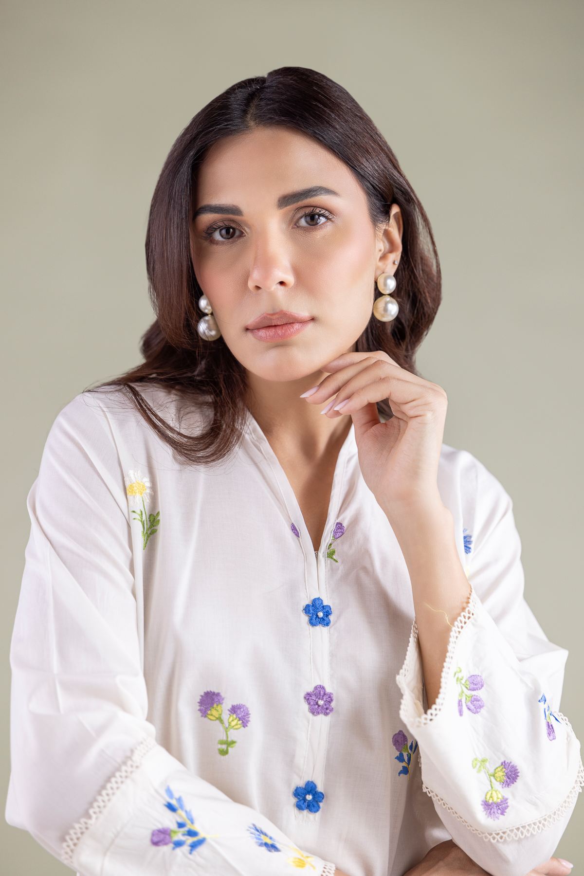 Embroidered Cambric Kurta - 1-26-123-A-G-VG