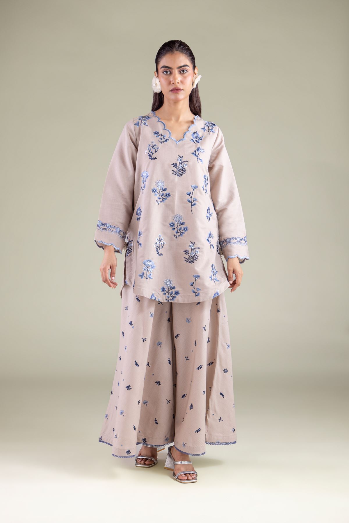 Embroidered Mesuri Floral Scalloped Kurta - 2-26-104-A-B-VG