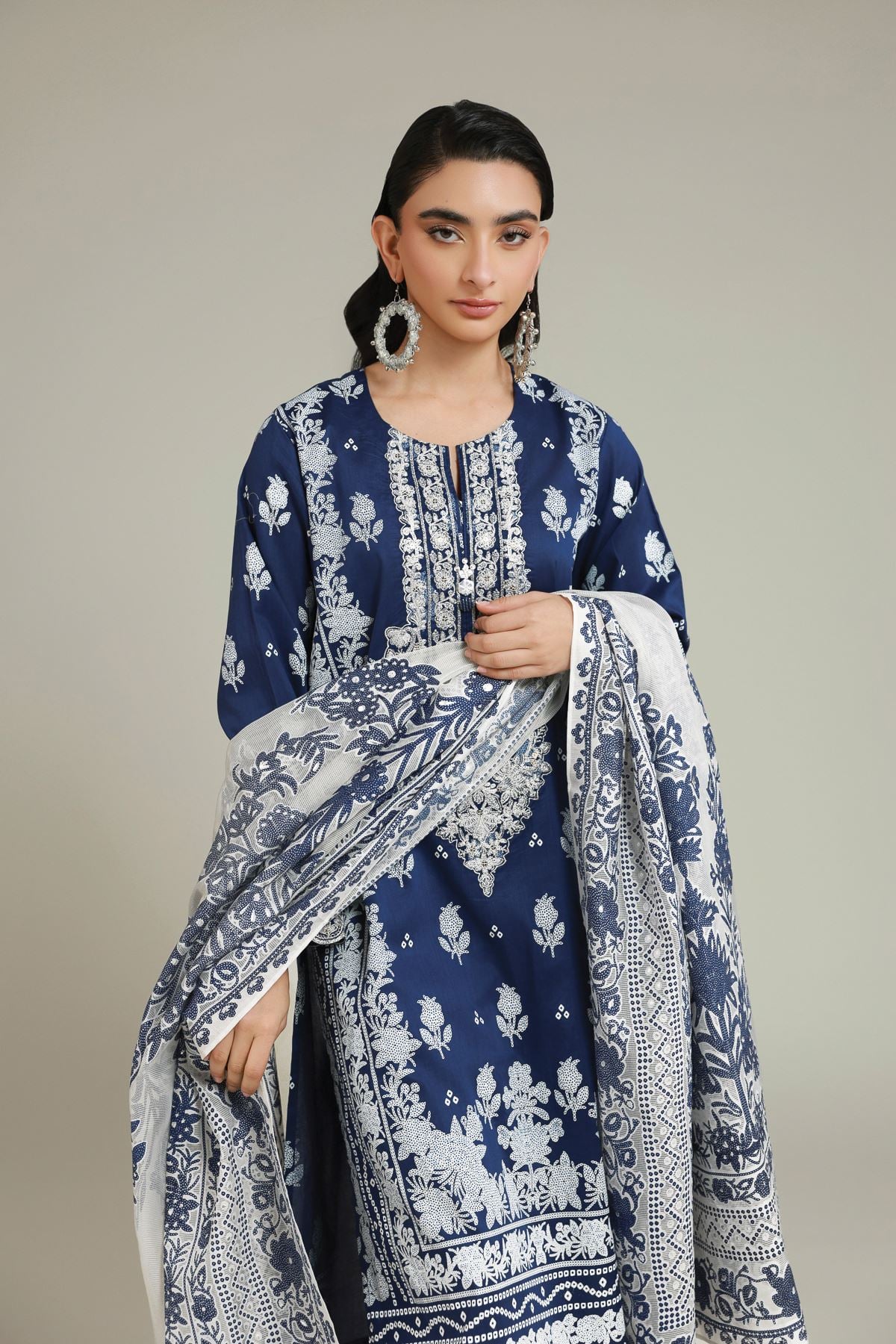 Embroidered Cambric Fabrics 3 Piece - A33-26-103FC1-VG