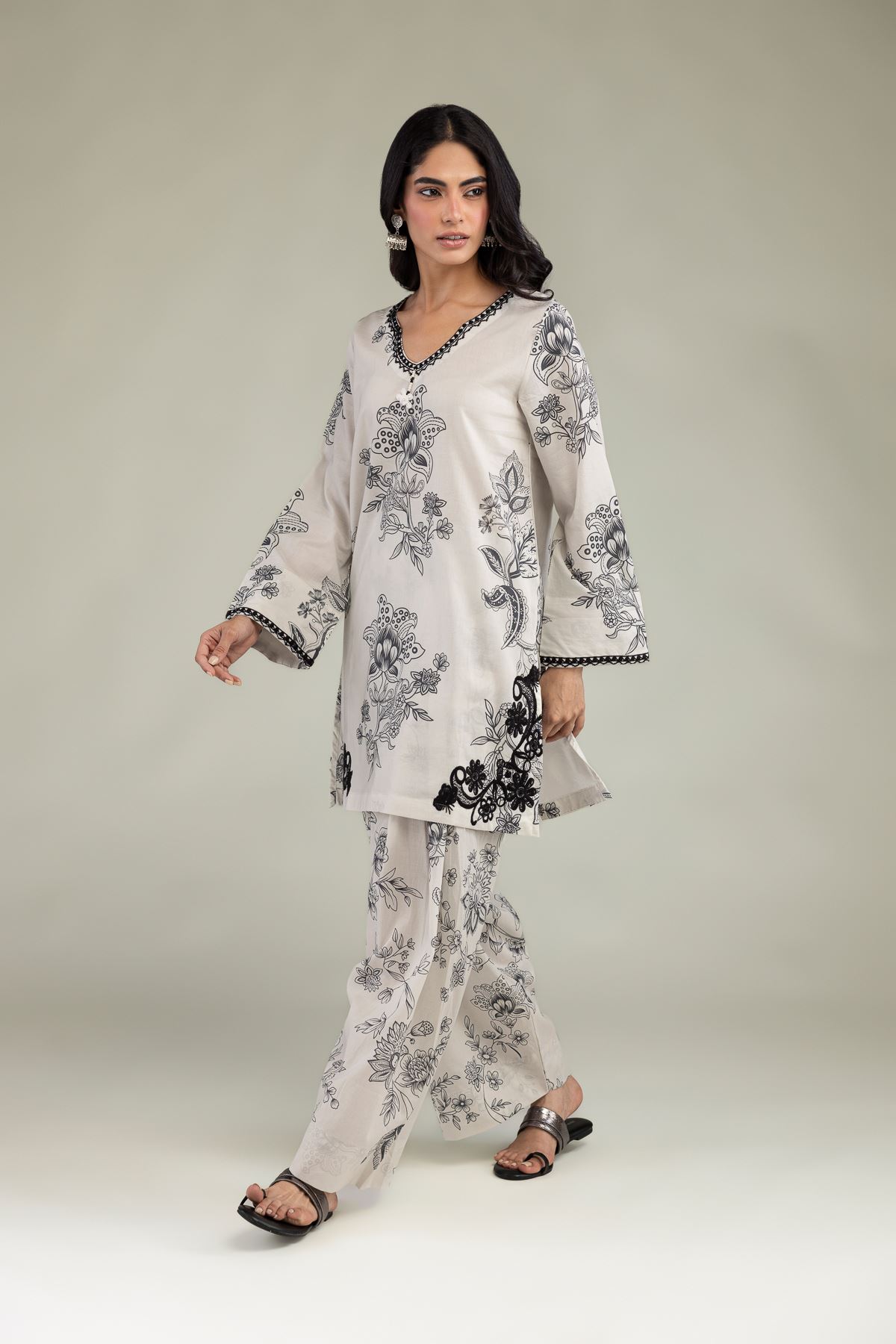 Embroidered Cambric Floral Cambric Shalwar - 1-26-224-B-D1-VG