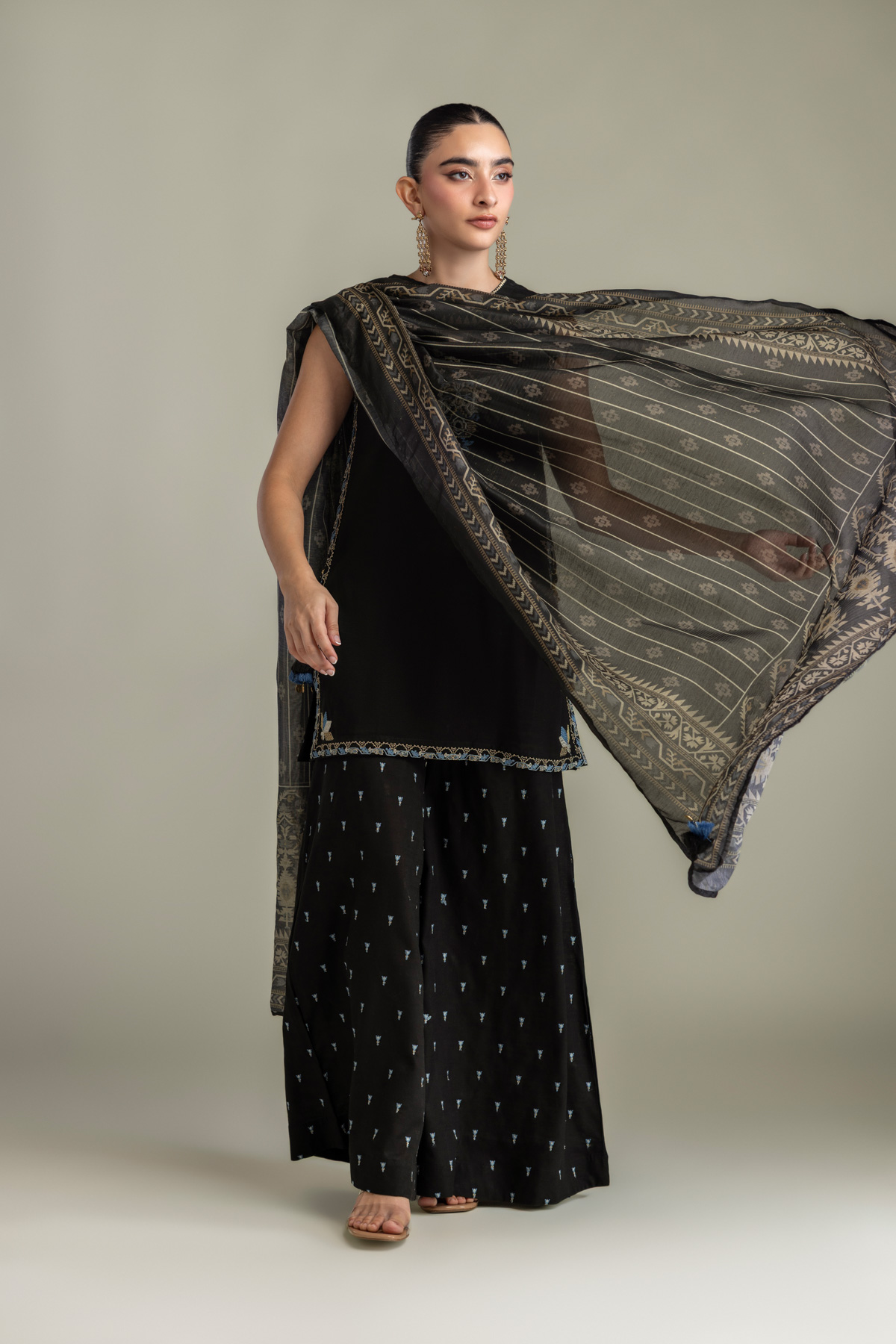 Embroidered Mesuri Black Mesuri Dupatta - 2-26-308-A-G1-VG