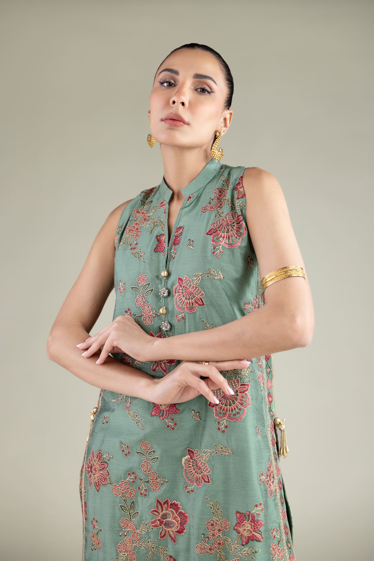 Embroidered Raw Silk Sleeveless Longline Kurta - 2-26-102-A-H-VG