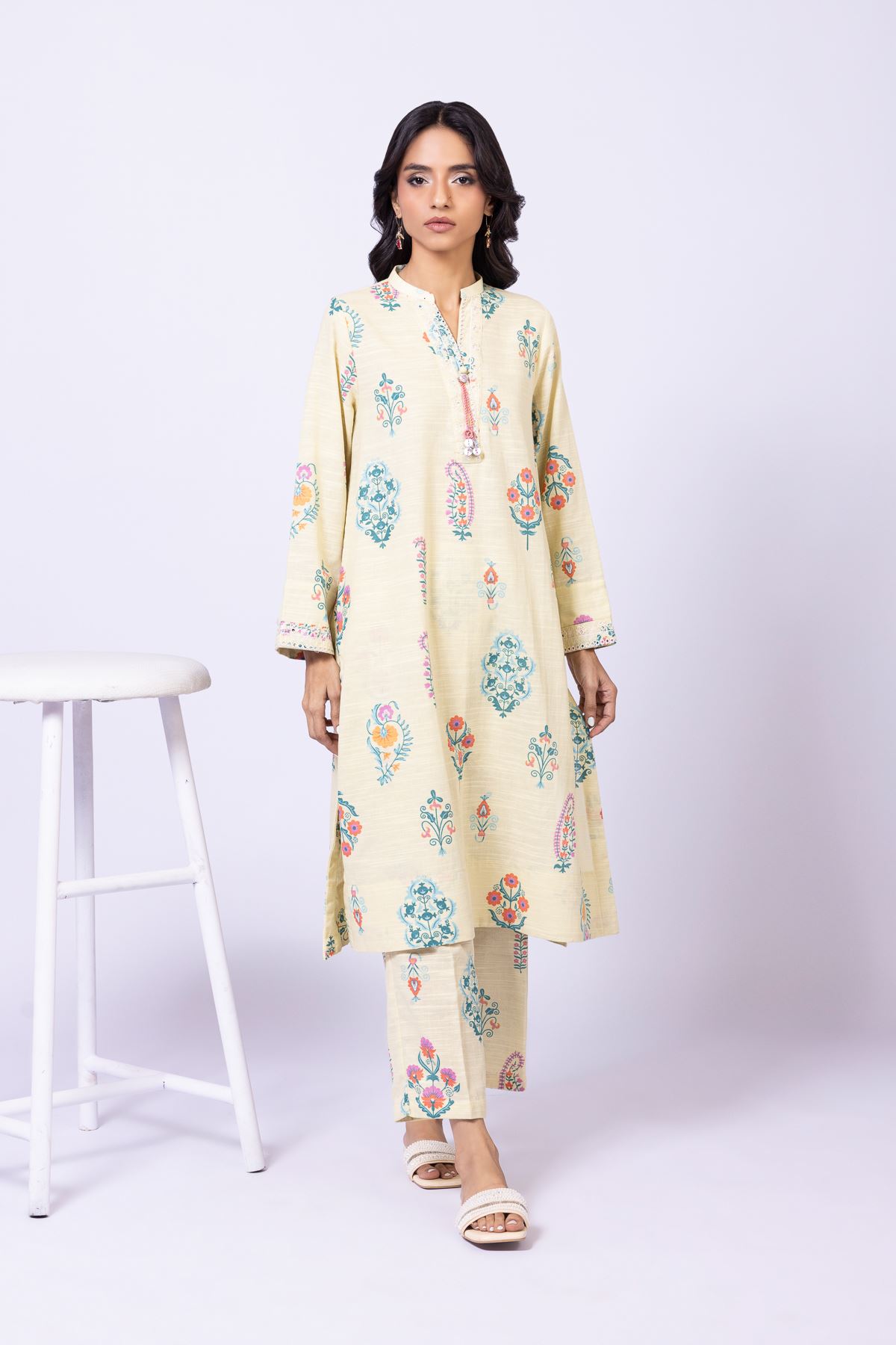 Printed Khaddar Pants - 25-10-10S4-02TB-VG