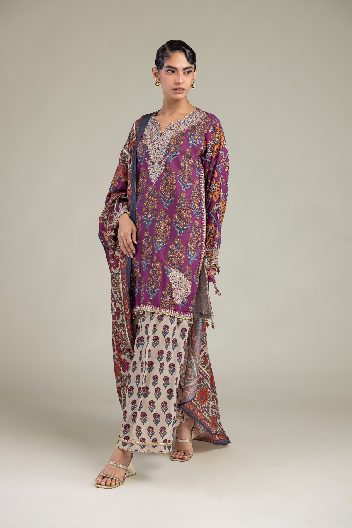 Embroidered Polyester Silk Silk Paisley Dupatta - A22-26-214FH1-VG