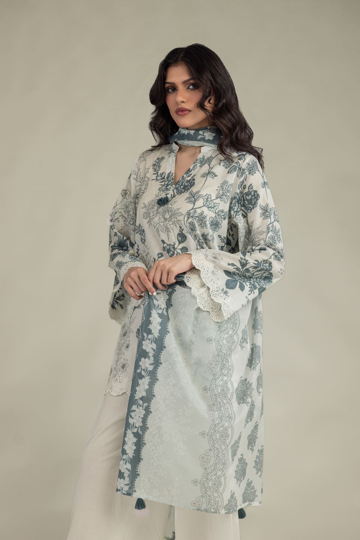 Embroidered Lawn Floral Lawn Dupatta - 1-26-102-A-F-VG