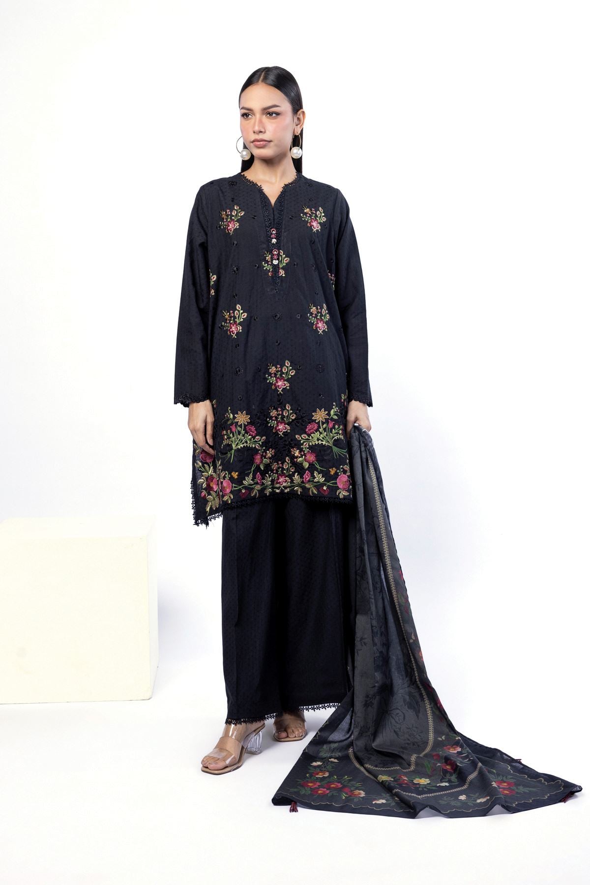 Embroidered Cotton Dobby Tailored 3 Piece - 25-09-12E2-06TA-VG