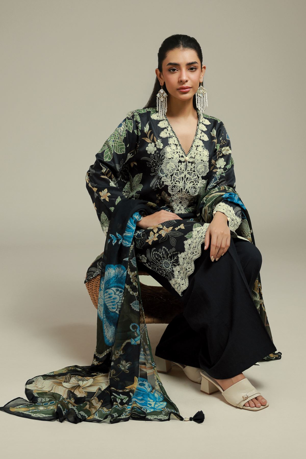 Embroidered Satin 3-Piece Tailored Suit - 25-09-11E11-07TB-VG