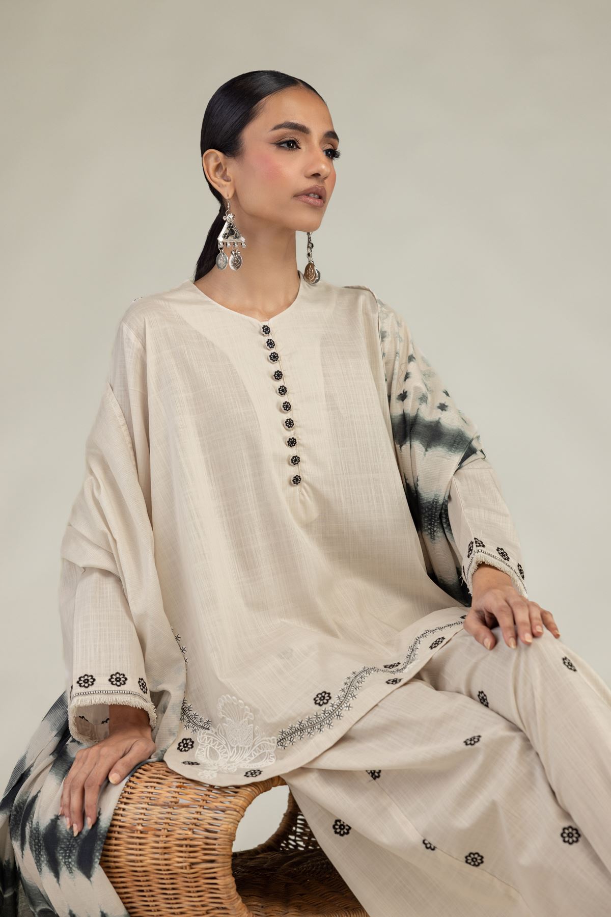 Textured Lawn Embroidered Textured Lawn Dupatta - 1-26-226-A-A1-VG