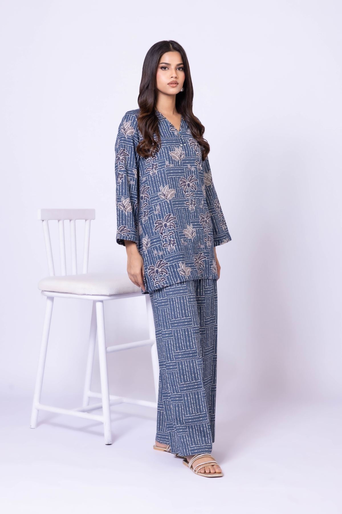 Printed Khaddar Pants - 25-10-12E7-01TB-VG