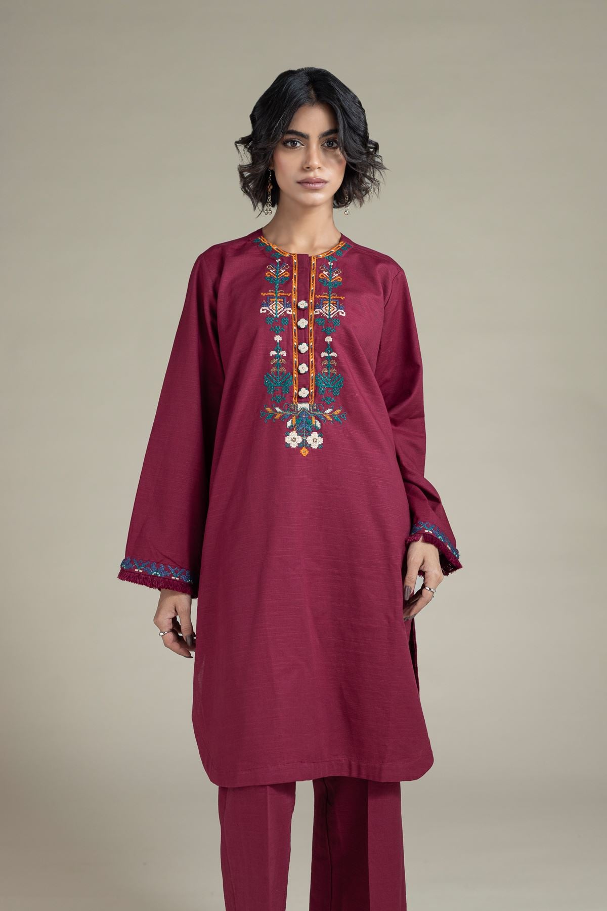 Embroidered Khaddar Kurta - 25-09-11E11-10TA-VG