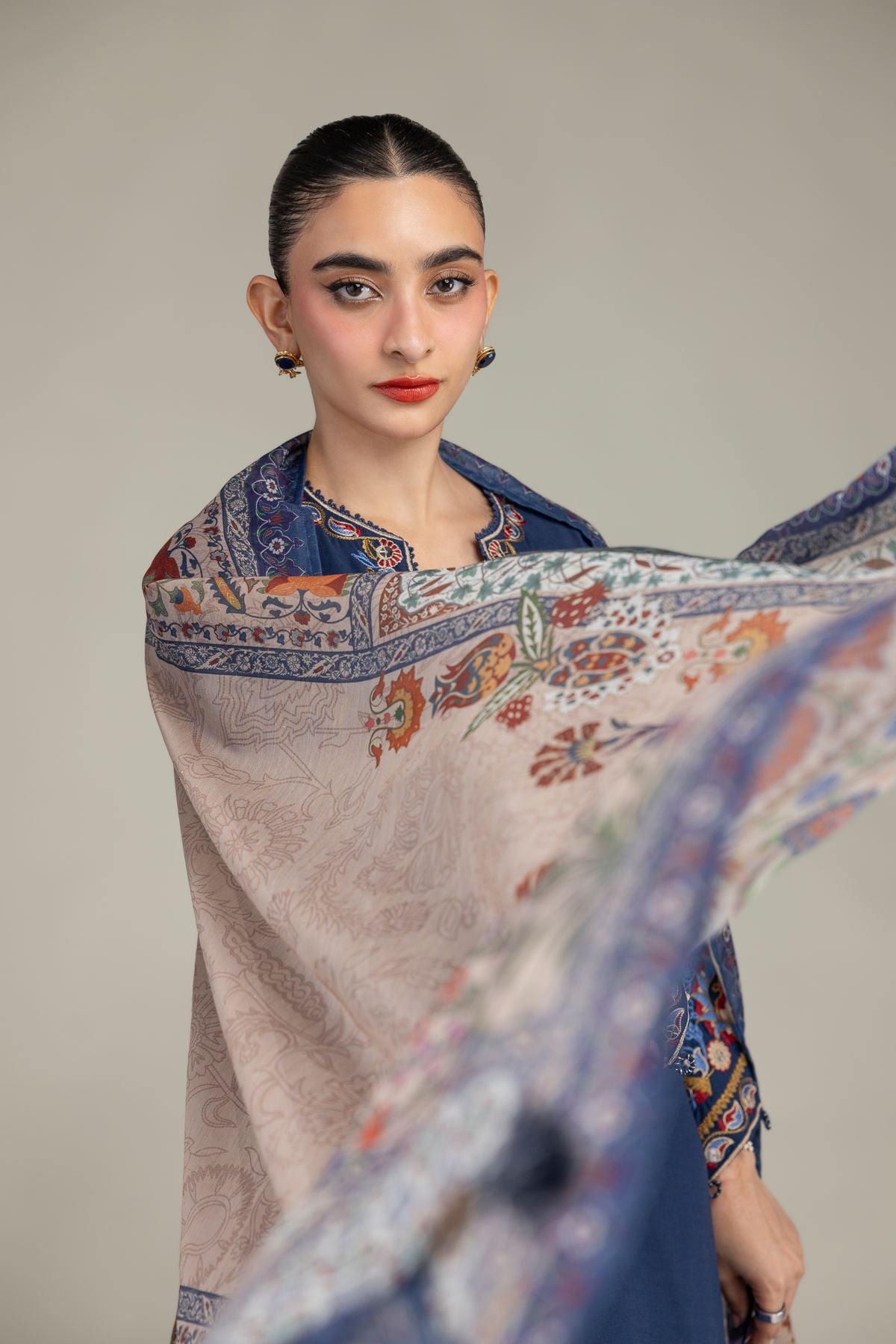 Embroidered Mesuri Mesuri Floral Dupatta - 2-26-208-A-E1-VG