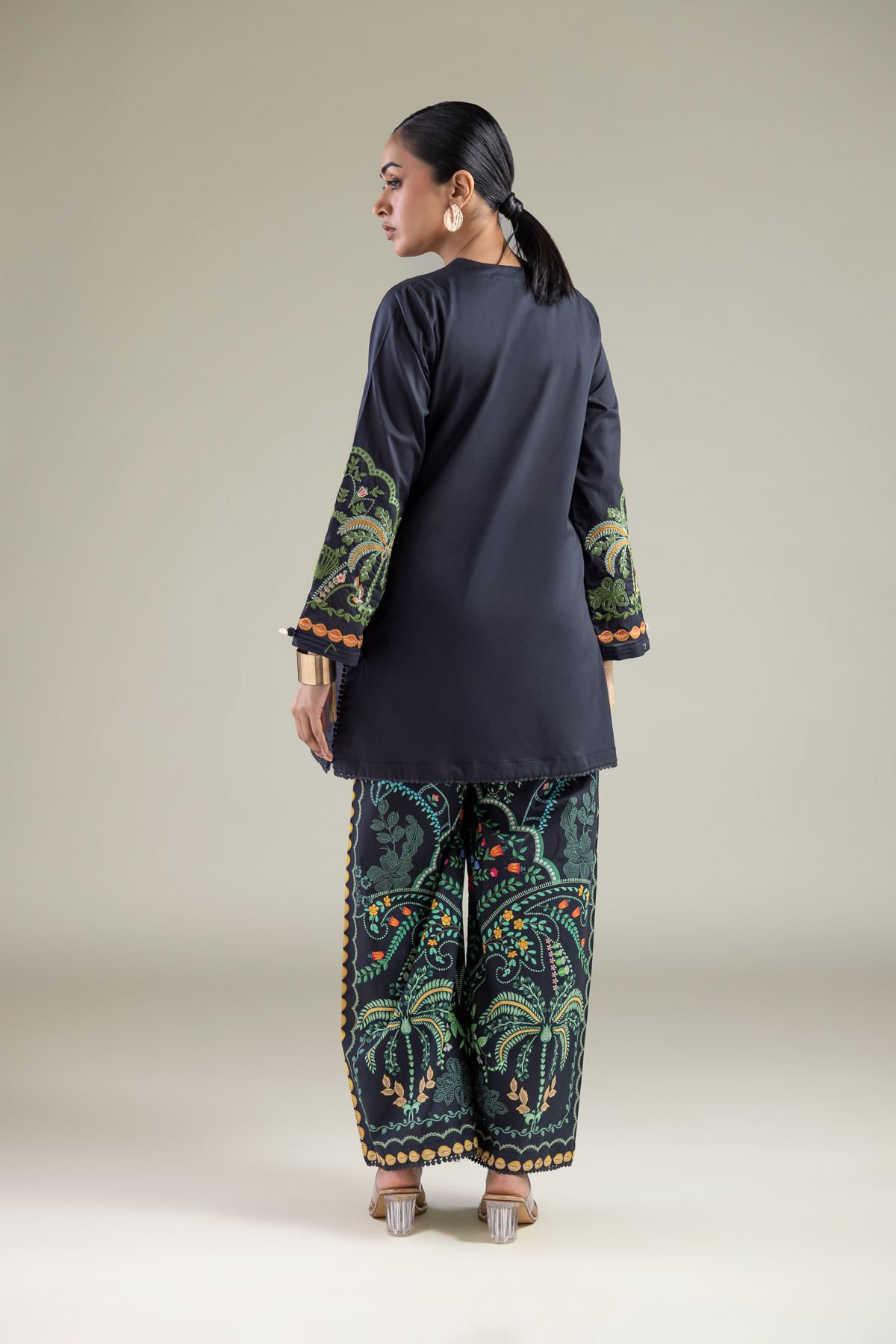 Embroidered Cambric Black Cambric Kurta - 1-26-133-A-D-VG