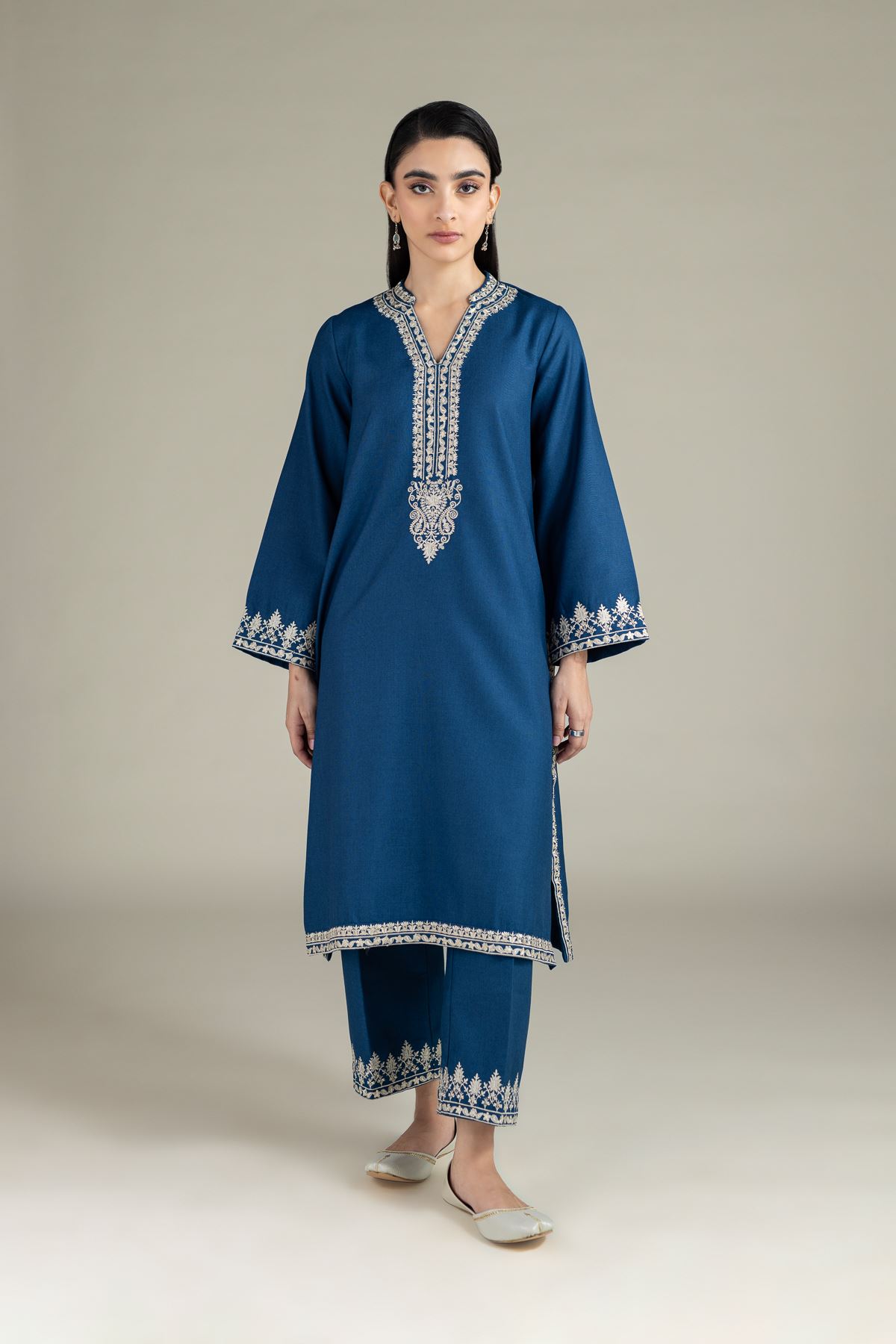Embroidered Heavy Blended Viscose Kurta - OTD4-EX22-10TA-VG