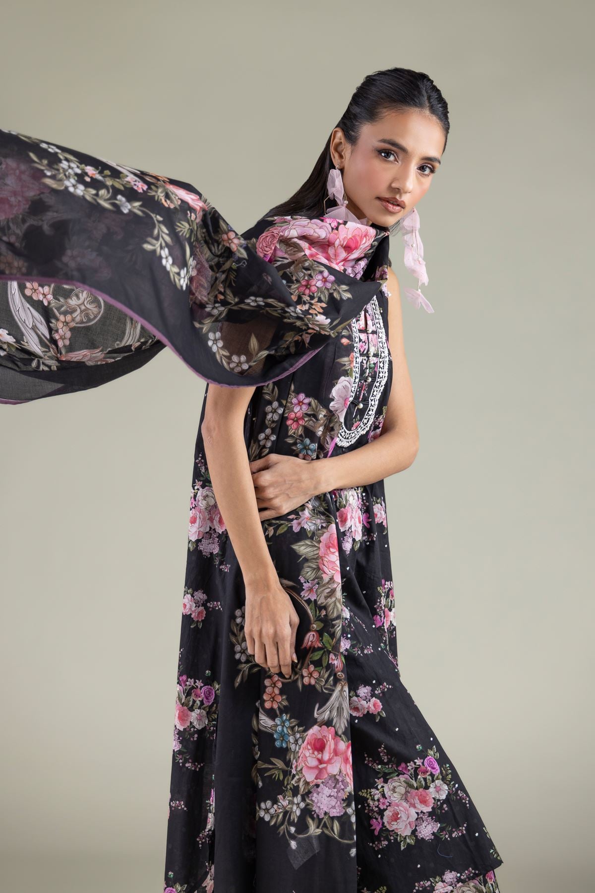 Embroidered Lawn Floral Draped Dupatta - 1-26-111-A-G-VG