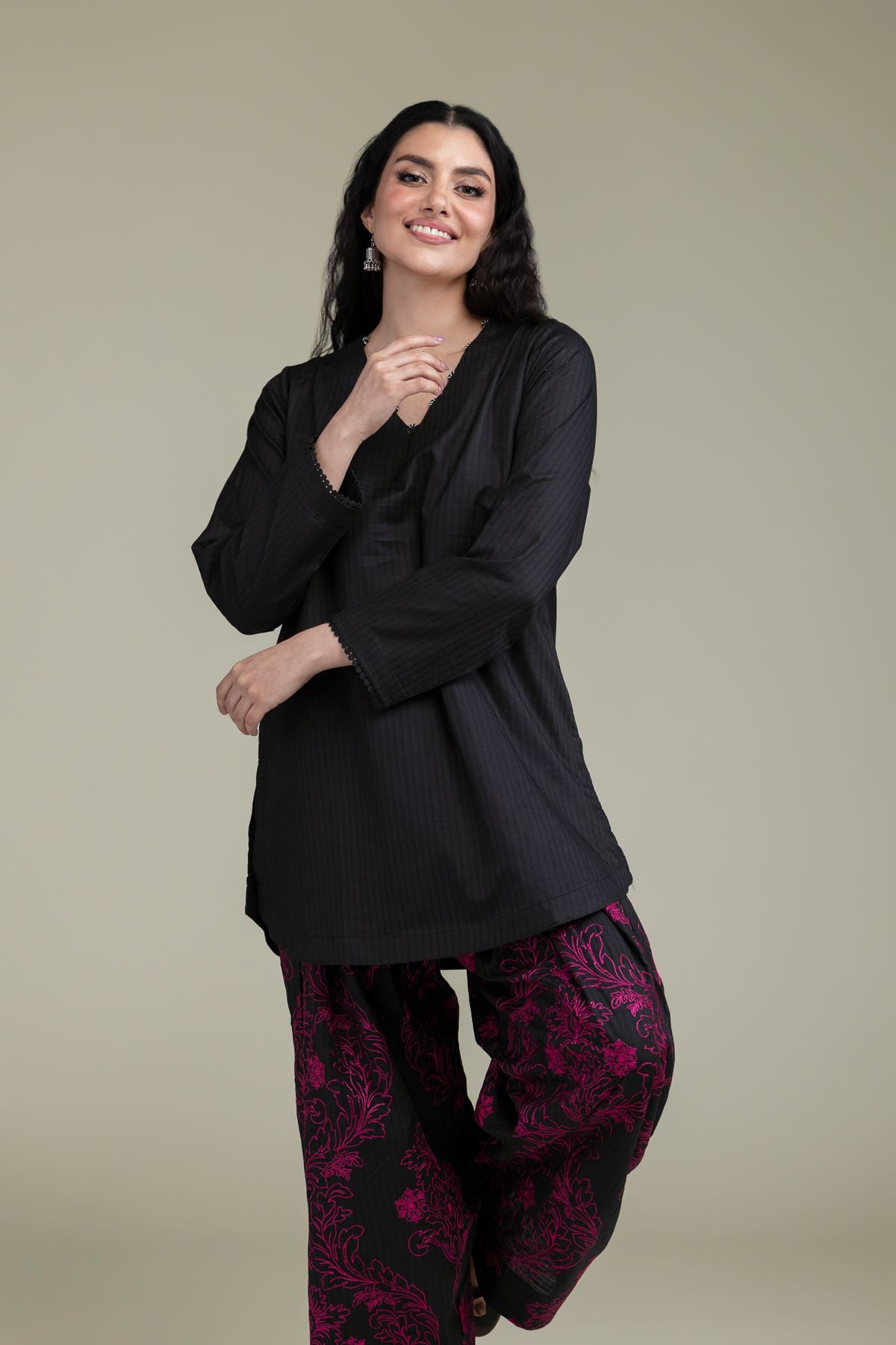Embroidered Cotton Dobby Short Black Kurta - 2-26-204-A-F1-VG