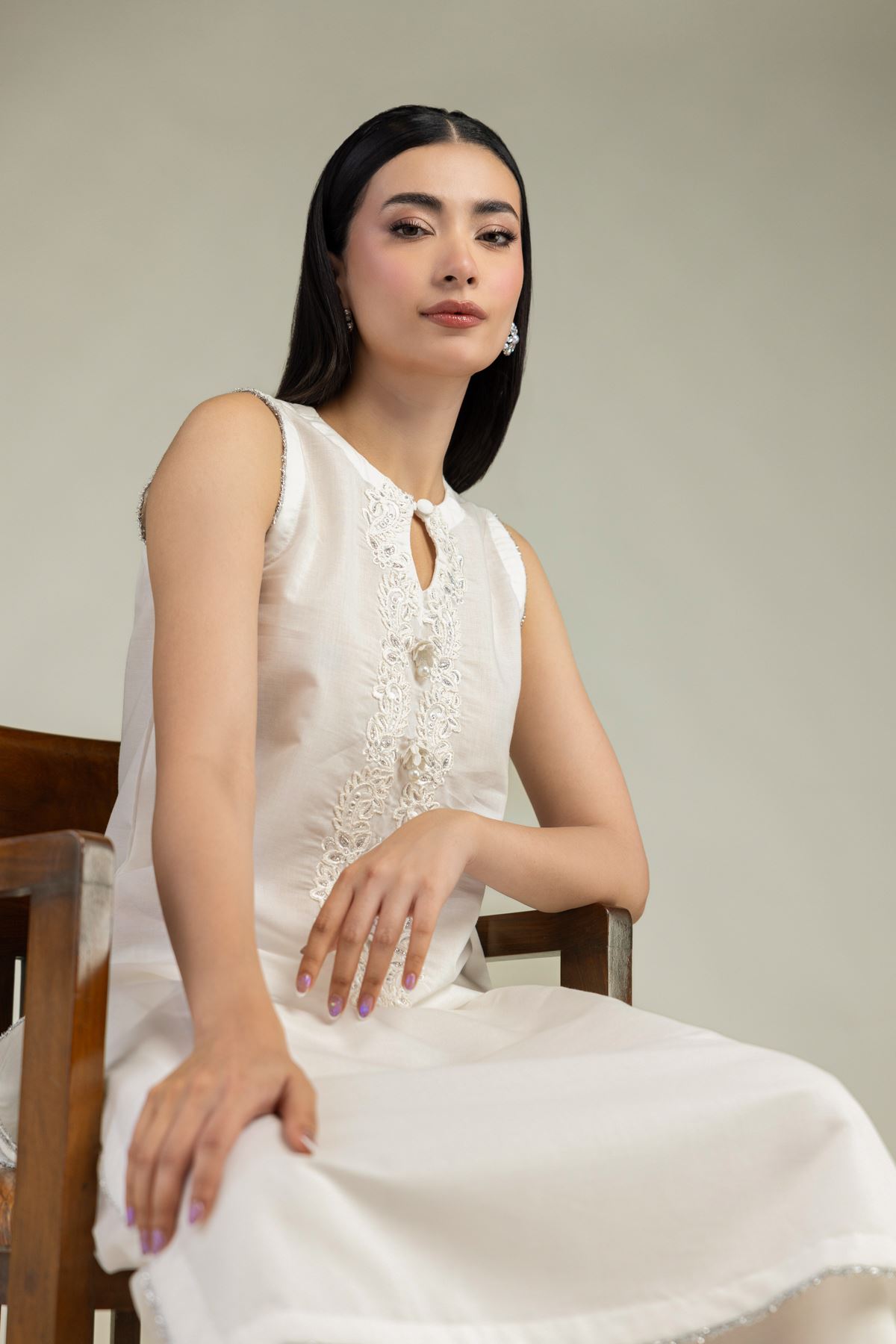 Embroidered Mesuri Short Sleeveless Kurta - 8-26-206-A-B1-VG