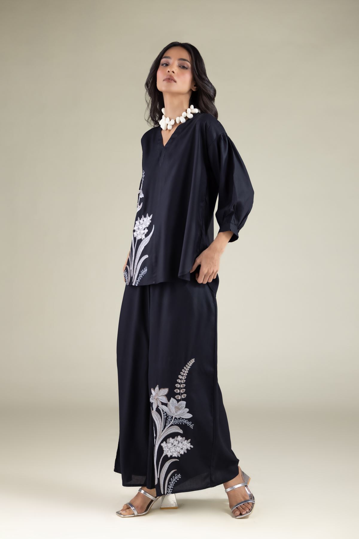 Embroidered Viscose Trousers - 6-26-105-A-F-VG