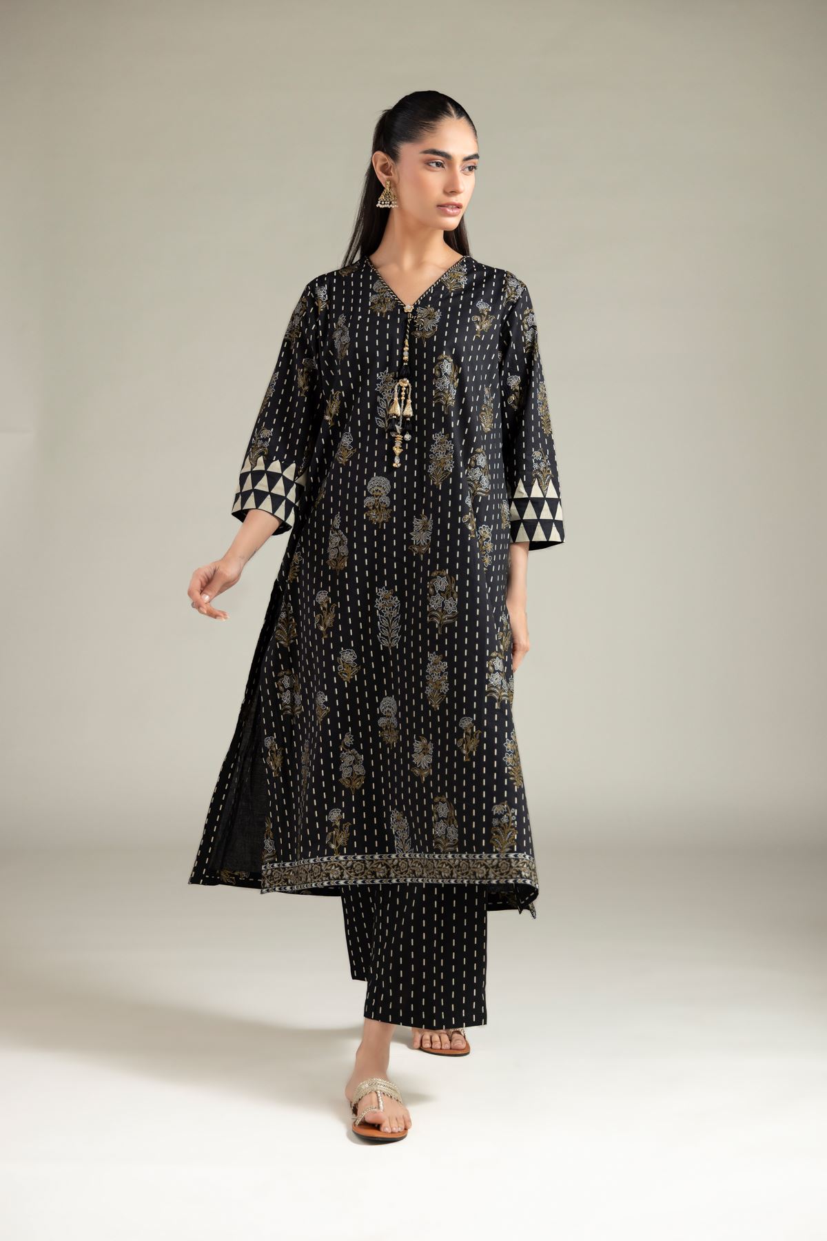 Cambric Kurta - 2-26-101-A-G-VG