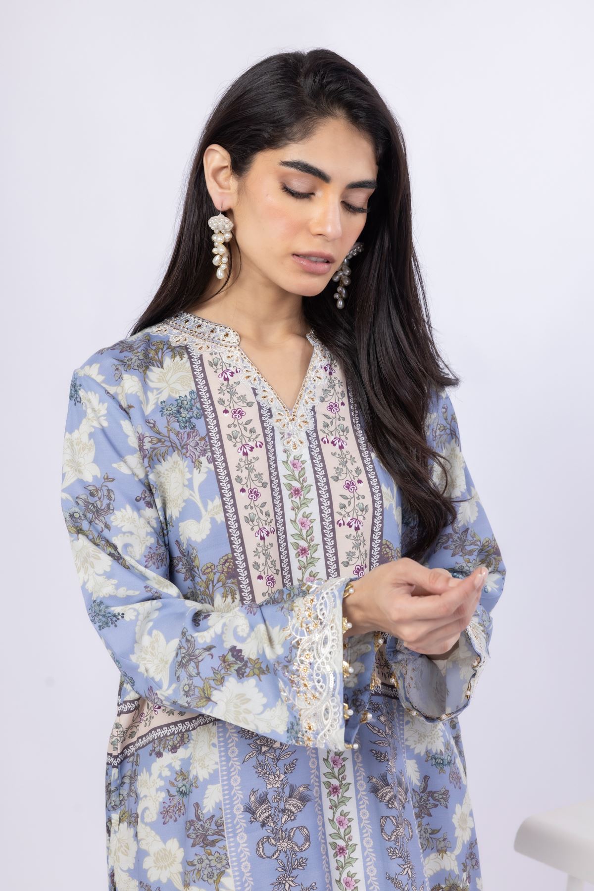 Embroidered Russian Raw Silk Kurta - 25-08-8E1-01TB-VG