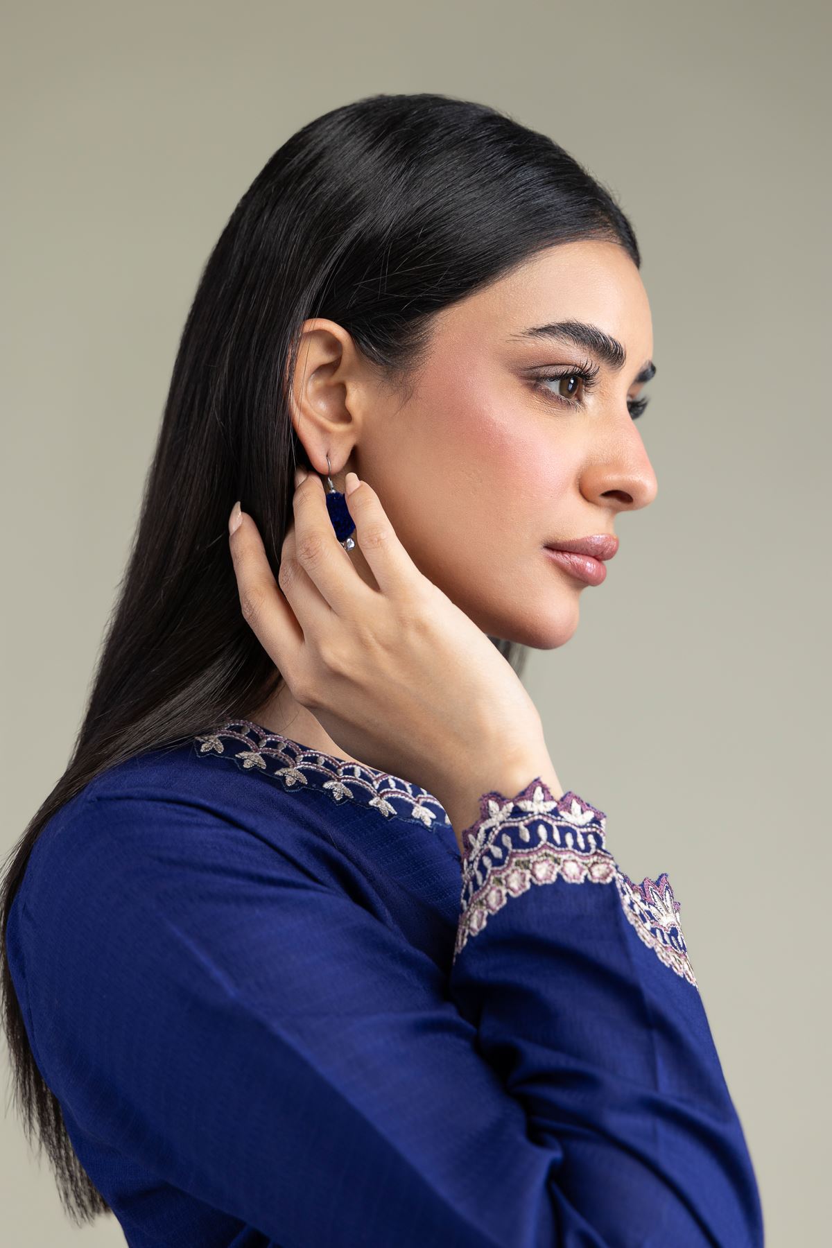 Embroidered Cotton Dobby Floral Scalloped Kurta - T-A11-26-107FA1-VG