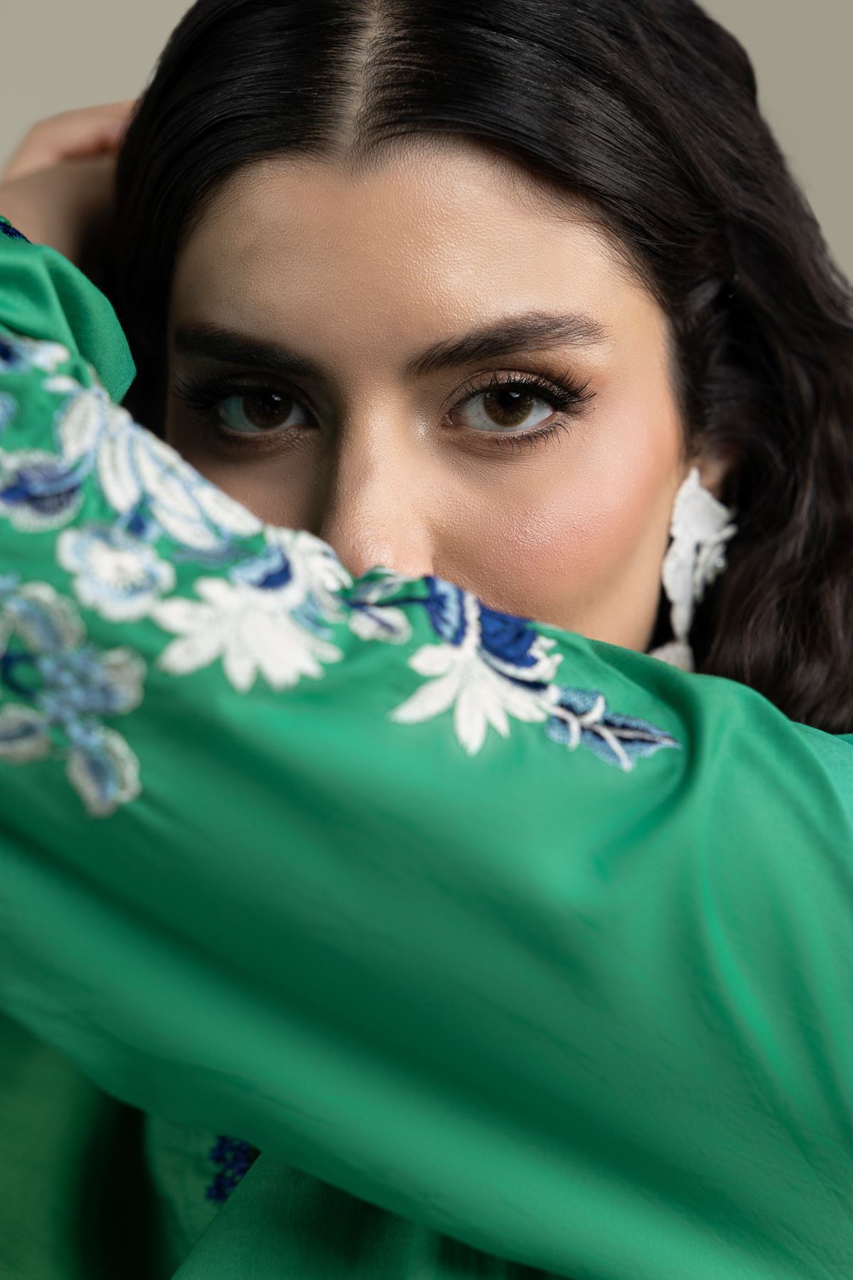 Embroidered Cambric Green Cambric Kurta - 25-08-12E8-09TB-VG