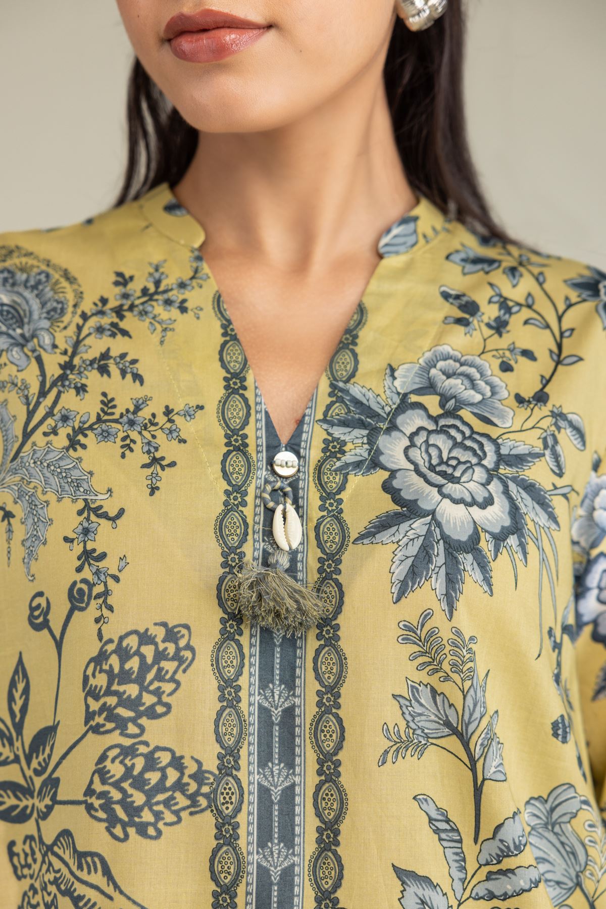 Printed Cambric Short V-Neck Kurta - 12-26-301-A-C1-VG