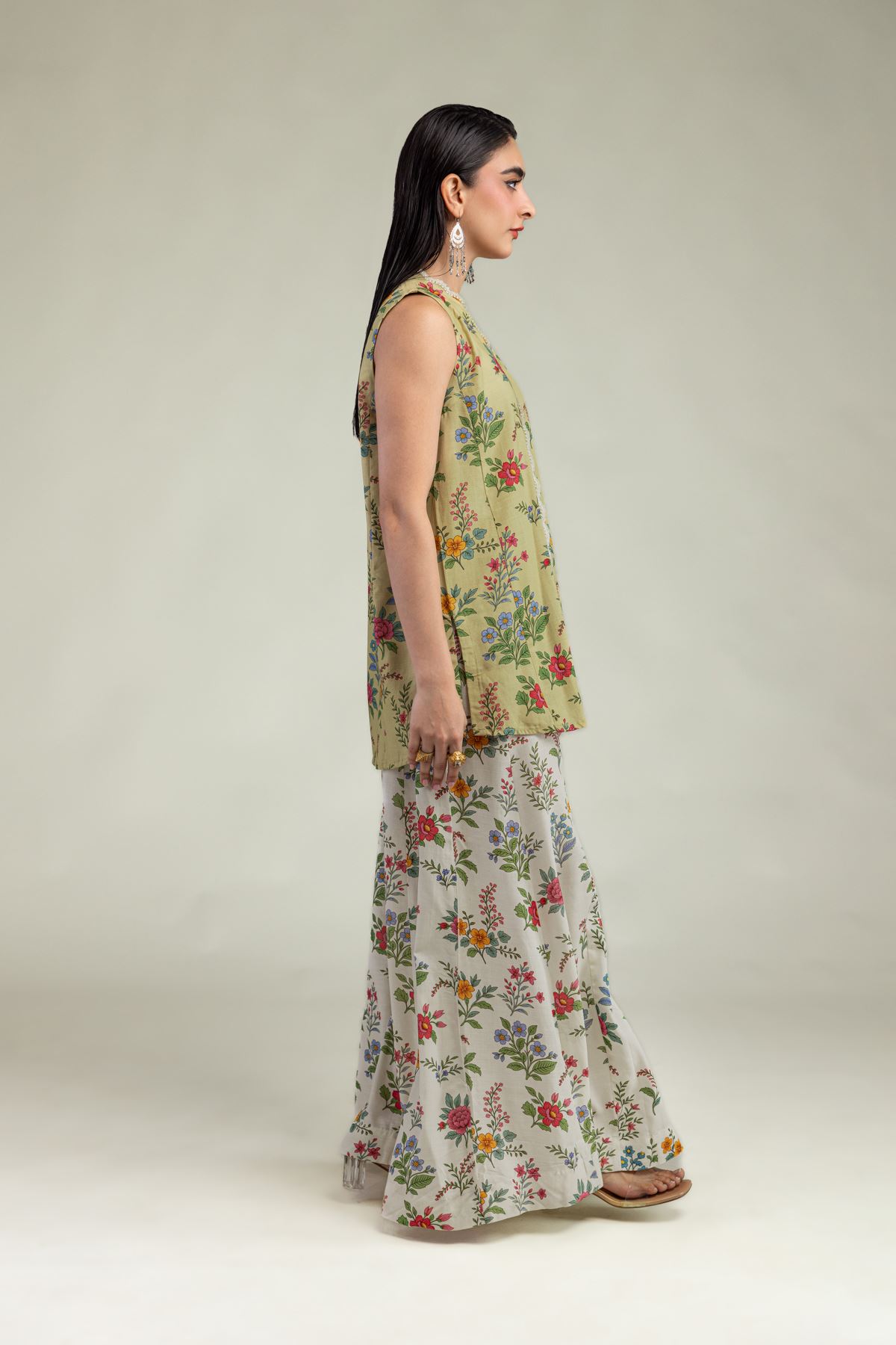 Embroidered Raw Silk Floral Silk Pants - 2-26-201-A-G-VG
