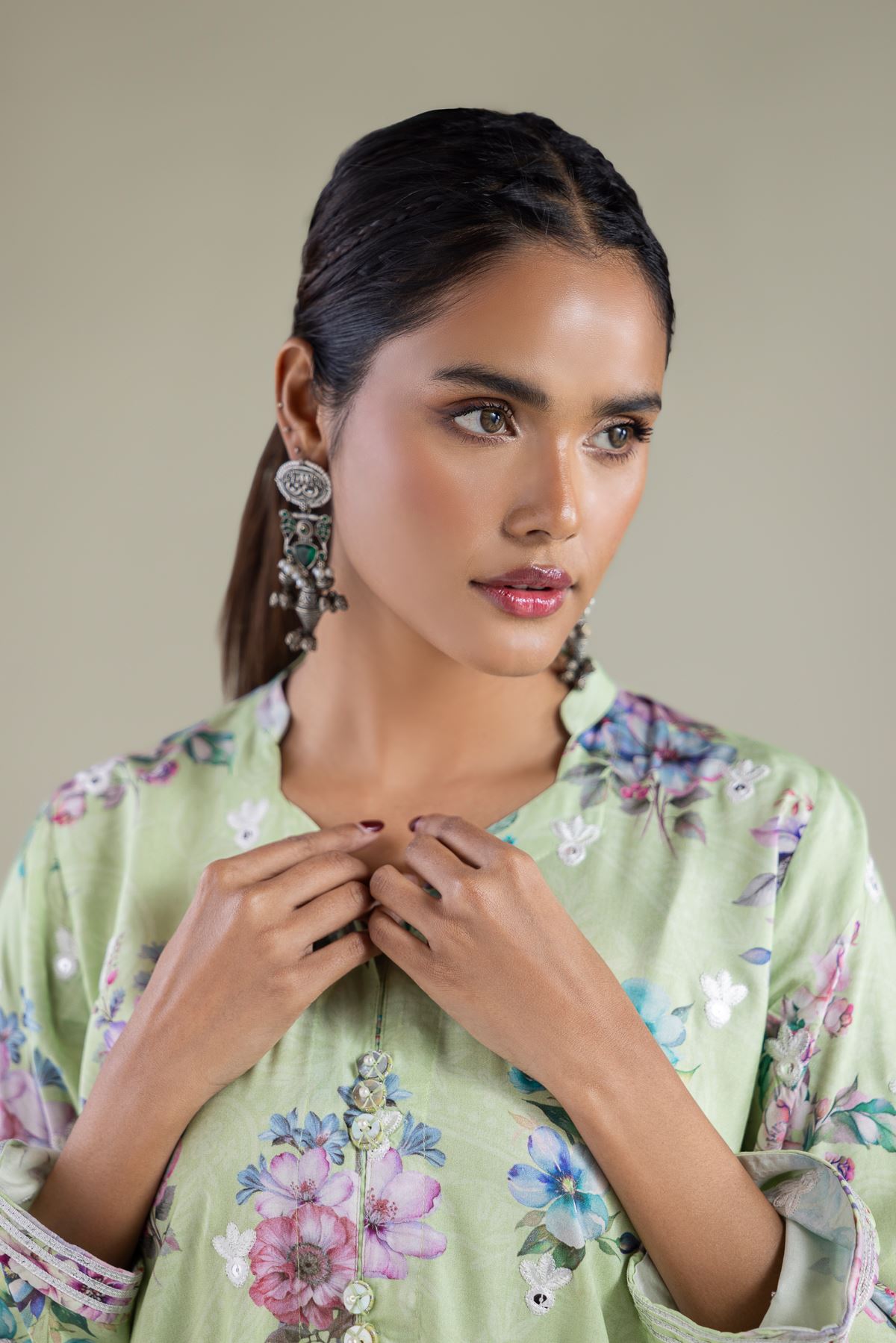 Embroidered Viscose Floral Scalloped Kurta - 1-26-108-A-F-VG