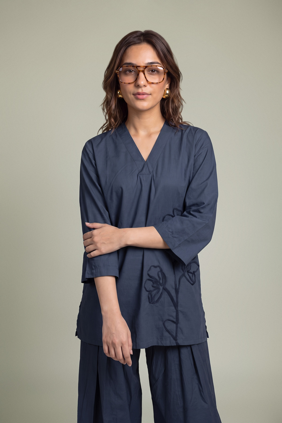 Dyed Poplin Navy V-Neck Kurta - 8-26-303-A-C1-VG