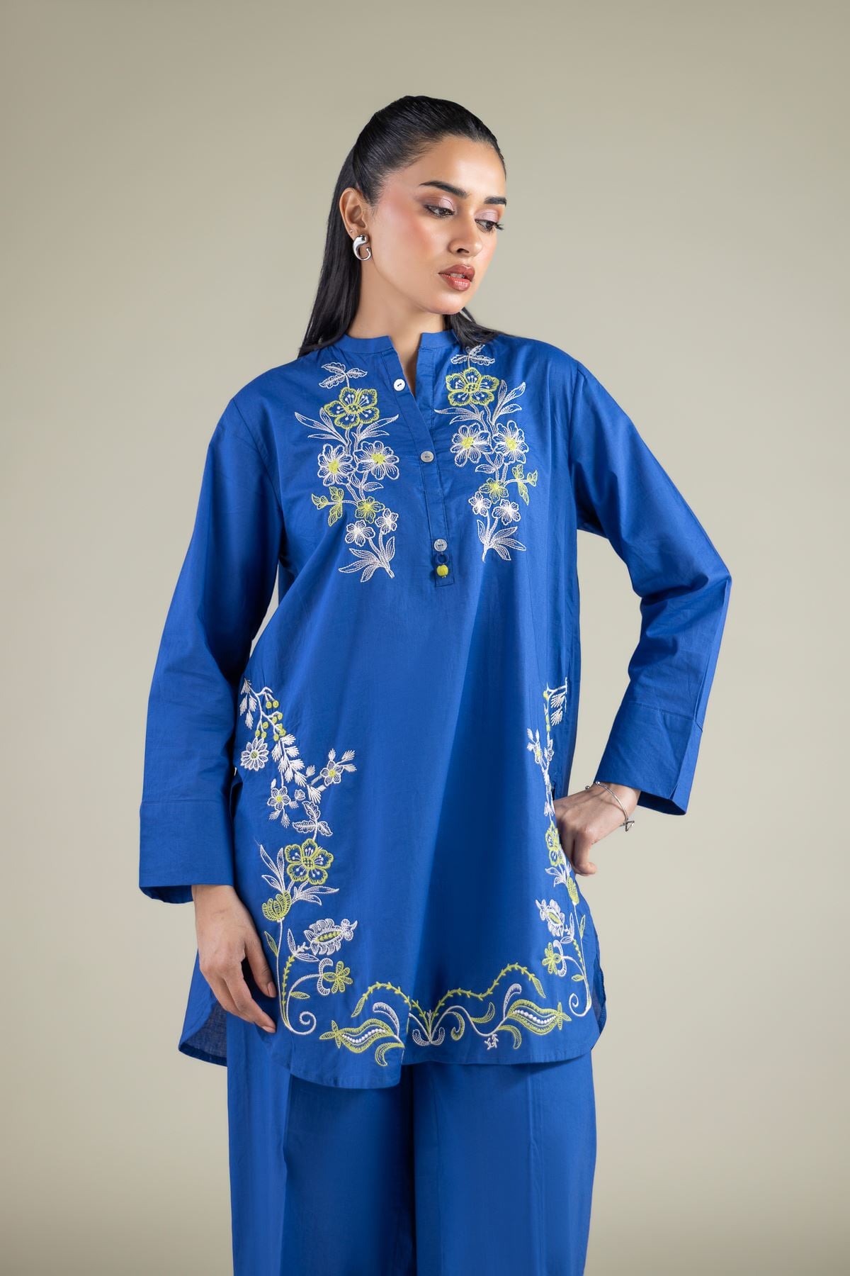 Embroidered Cambric Floral Full-Sleeve Kurta - 1-26-119-A-F-VG