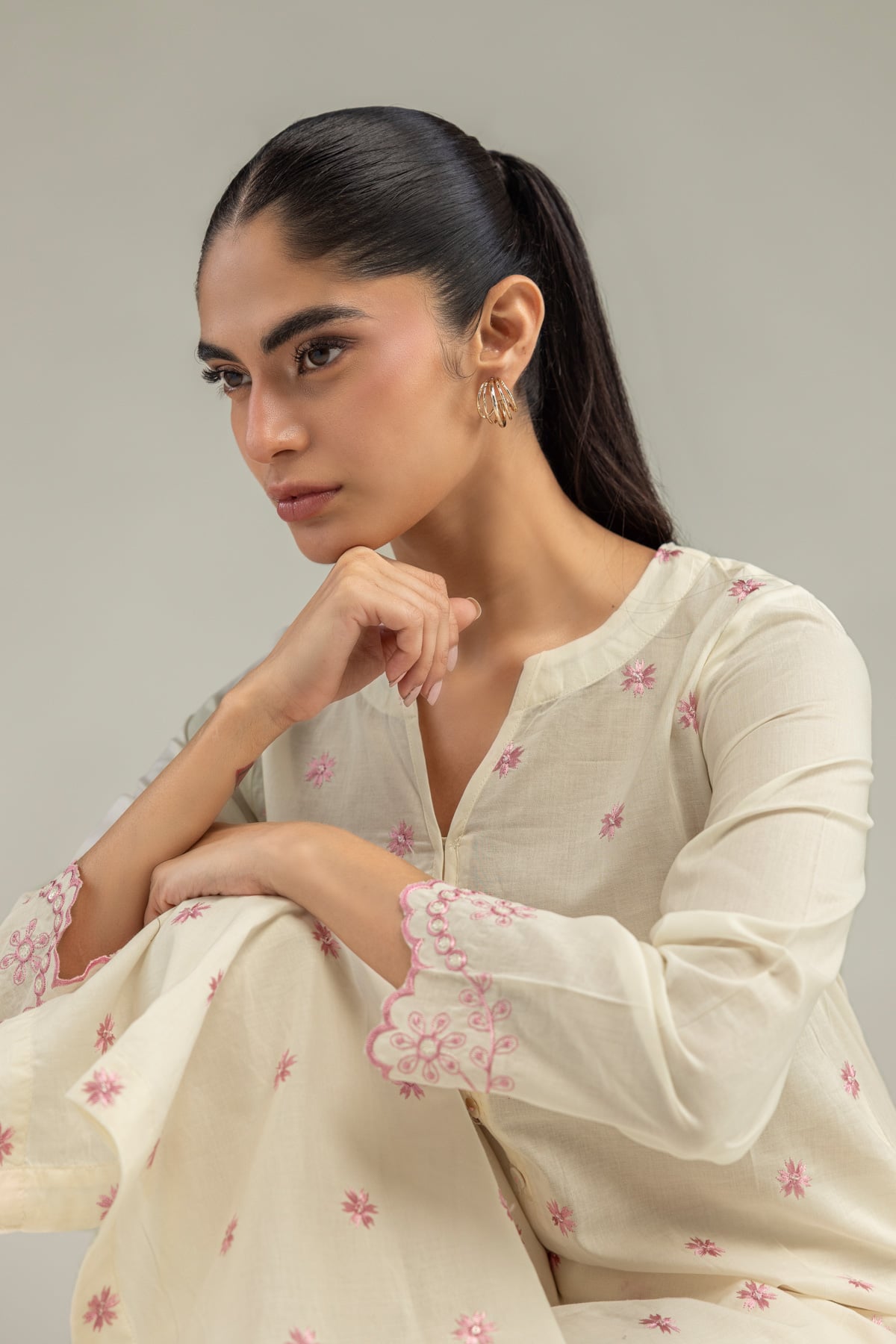 Embroidered Cambric Cambric Floral Kurta - 1-26-102-A-F-VG