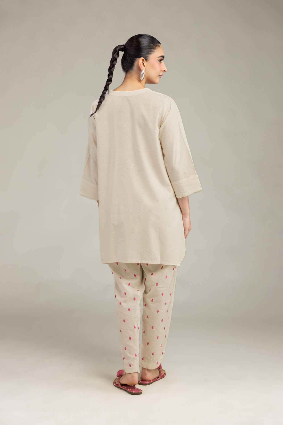 Embroidered Textured Cotton Viscose Short Cotton Kurta - 1-26-226-A-I1-VG
