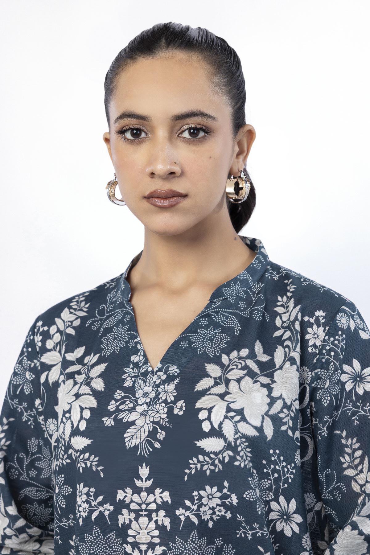 Embroidered Light Khaddar Tailored 2 Piece | Top and Bottom - KN25BST-VG