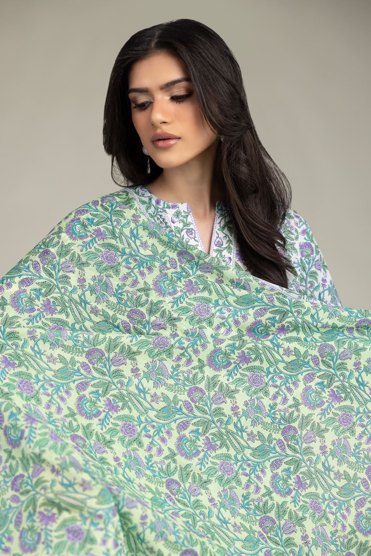 Printed Lawn Fabrics 3 Piece - A11-26-204FE2-VG