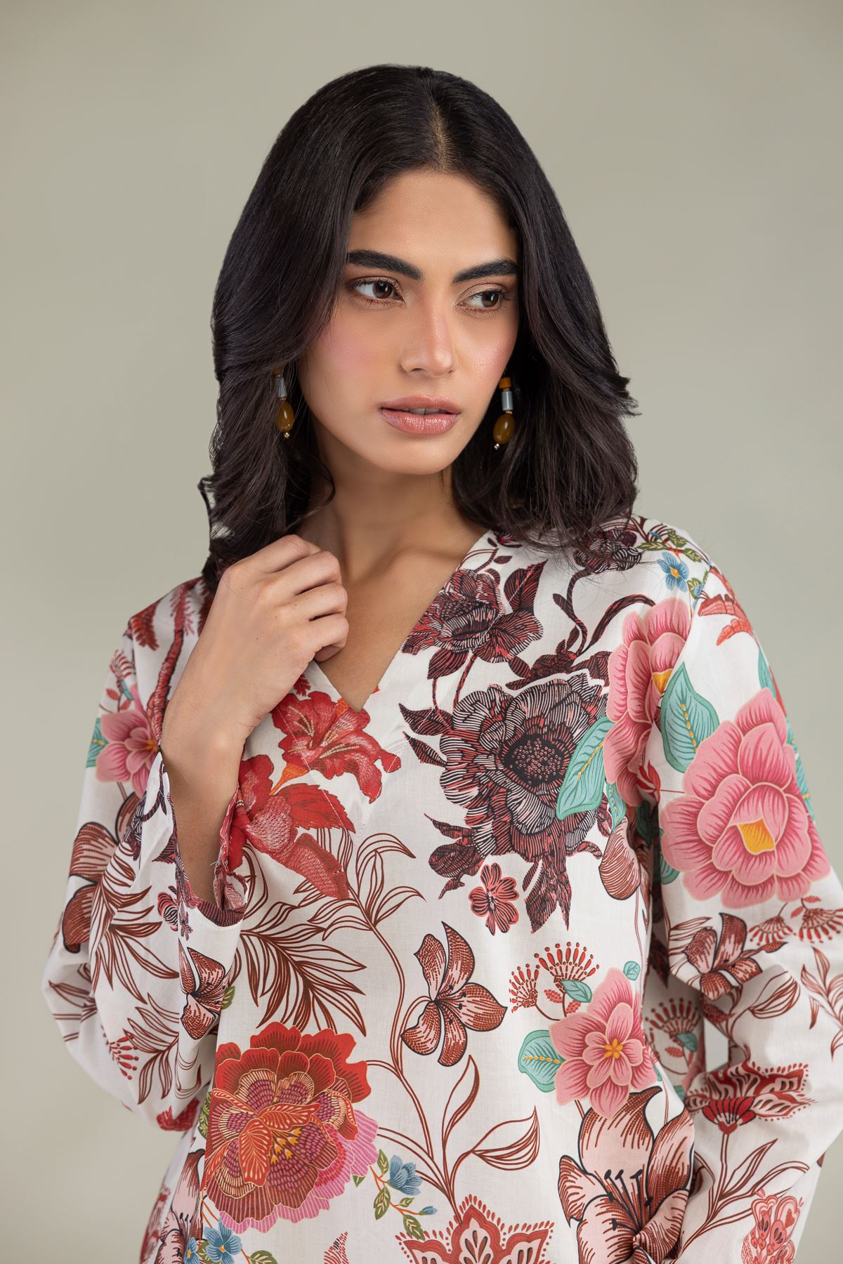 Printed Cambric Floral V-Neck Blouse - 1-26-229-B-F1-VG