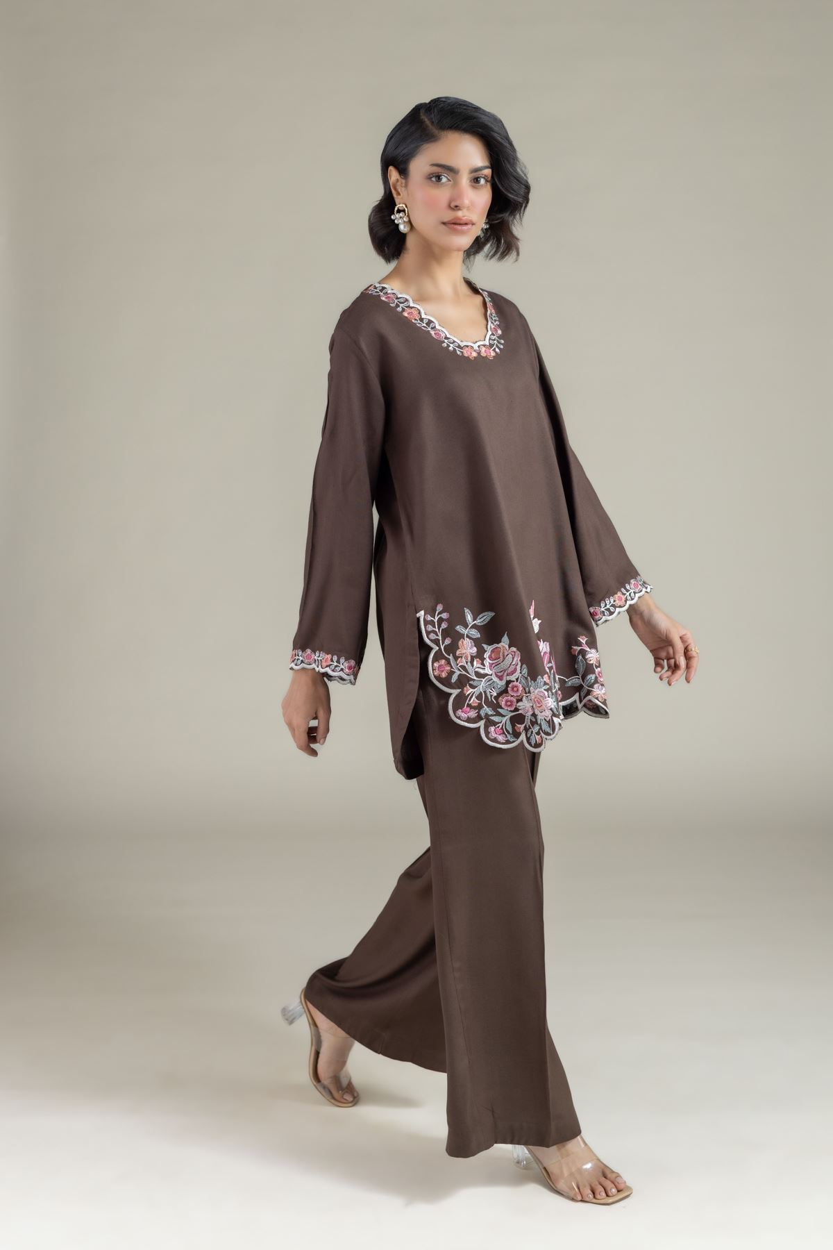 Embroidered Heavy Blended Viscose Short Floral Kurta - 25-04W16-04TA-VG