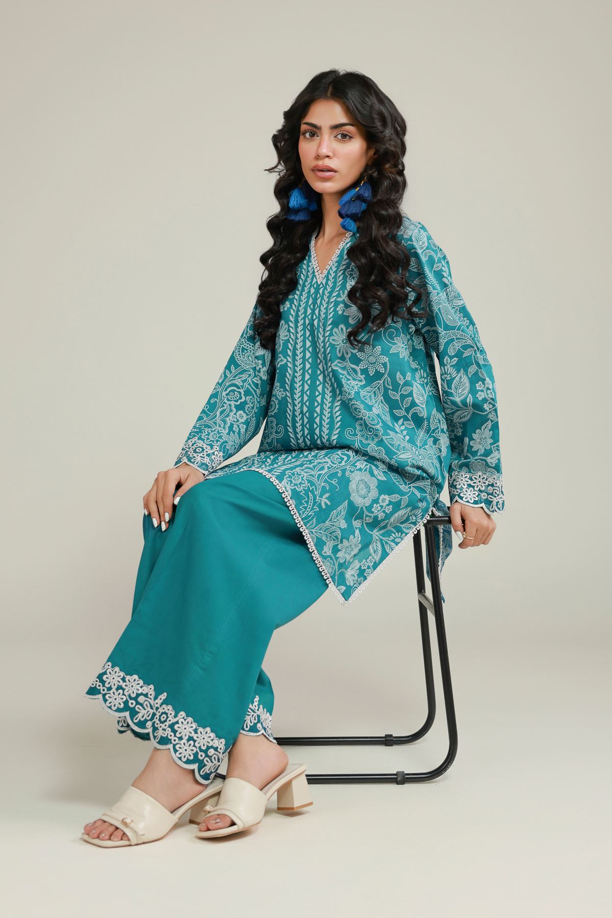Embroidered Lawn 2 Piece Outfit - 1-26-145-A-C-VG
