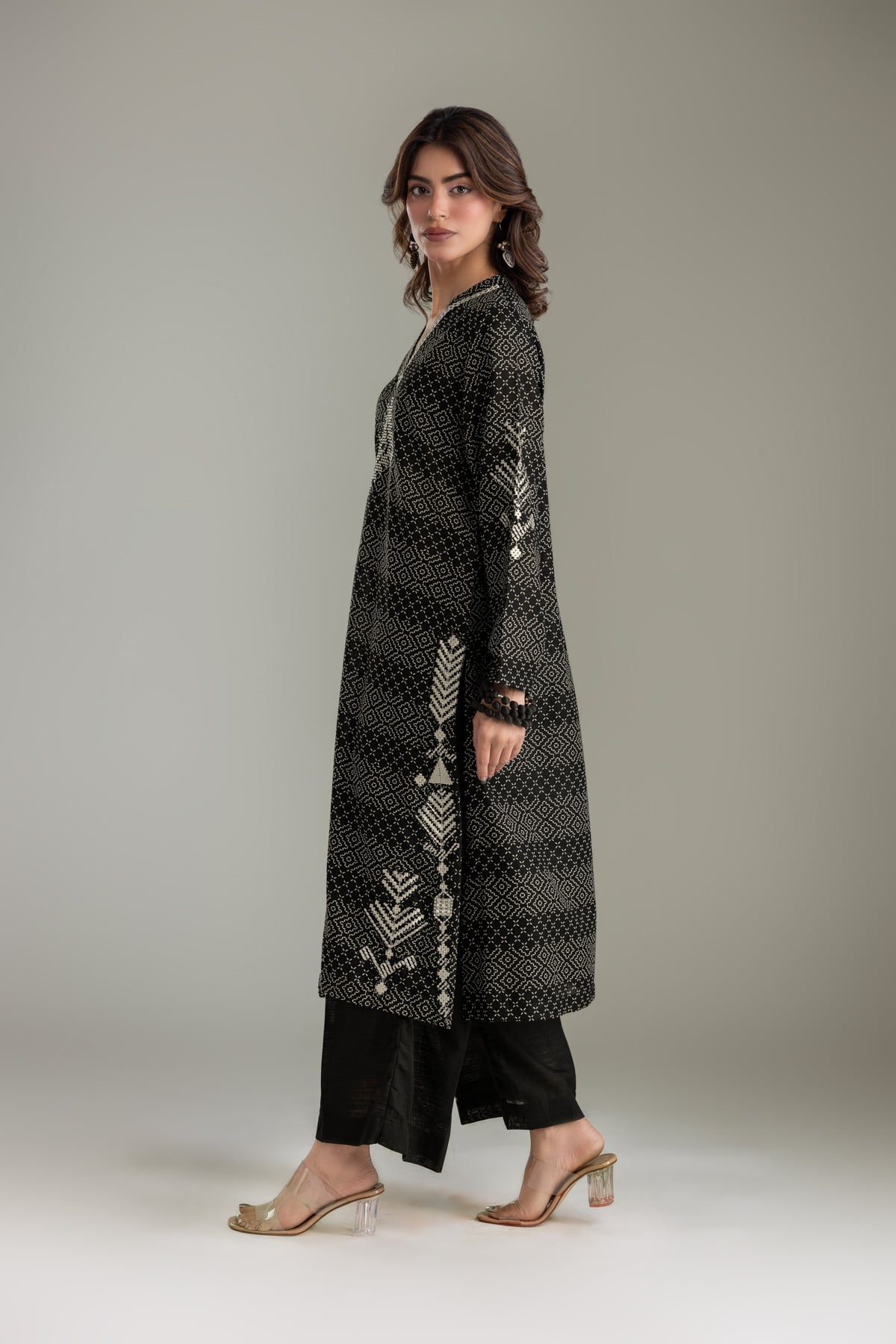Embroidered Light Khaddar Black Khaddar Pants - 2-26-202-A-D-VG