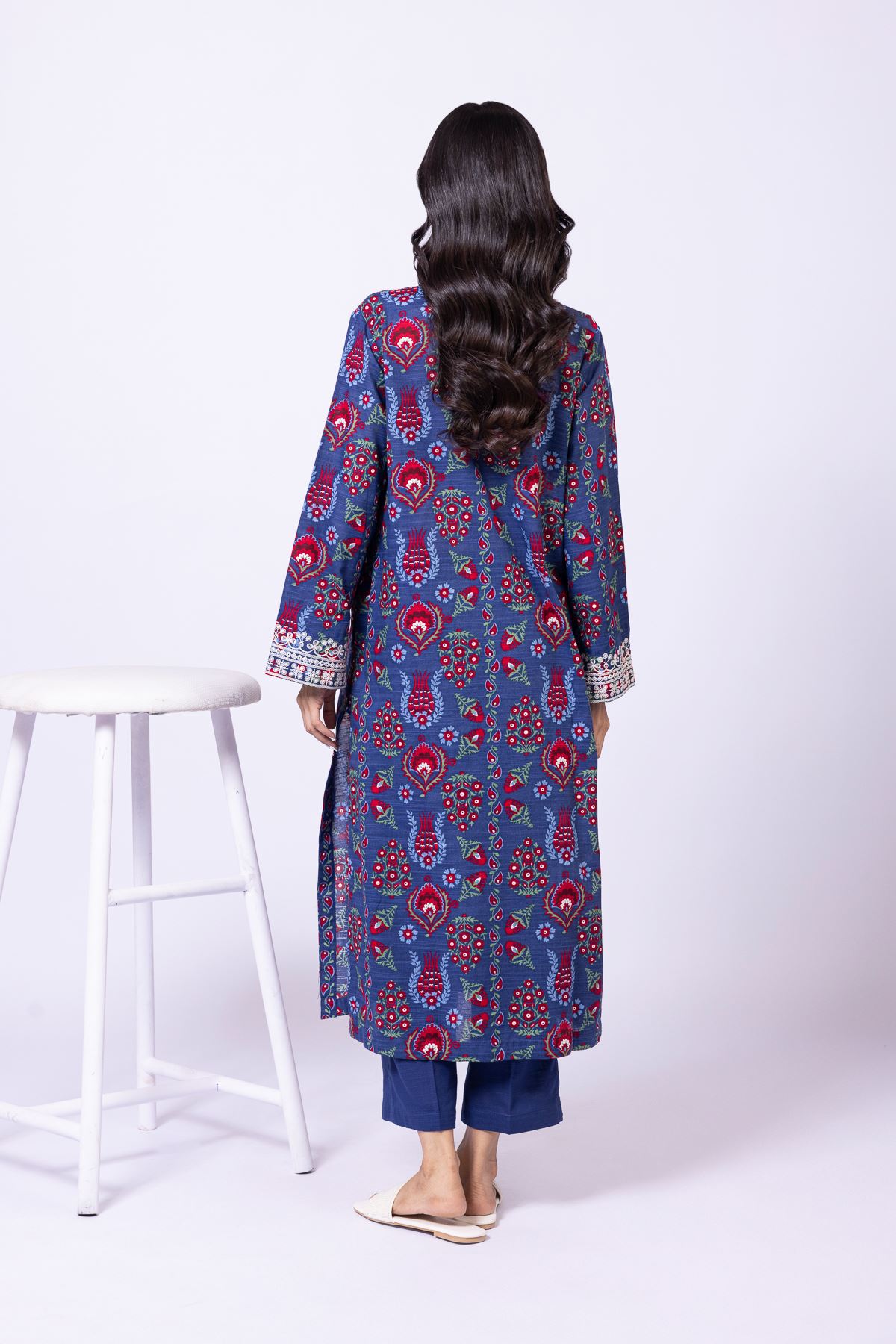 Embroidered Khaddar Kurta - 25-09-11E11-02TB-VG