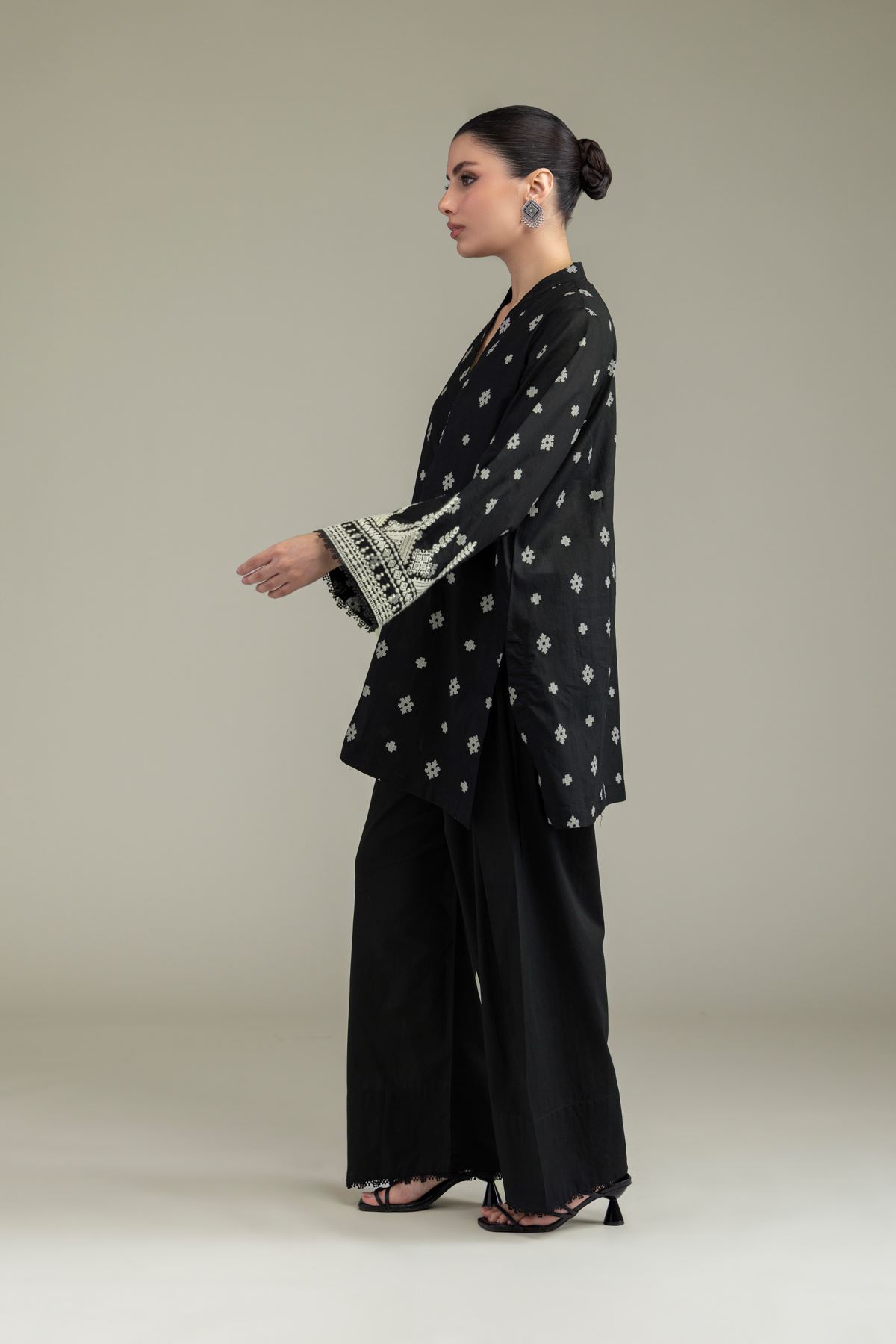 Embroidered Cambric Black Cambric Shalwar - 1-26-209-A-I1-VG