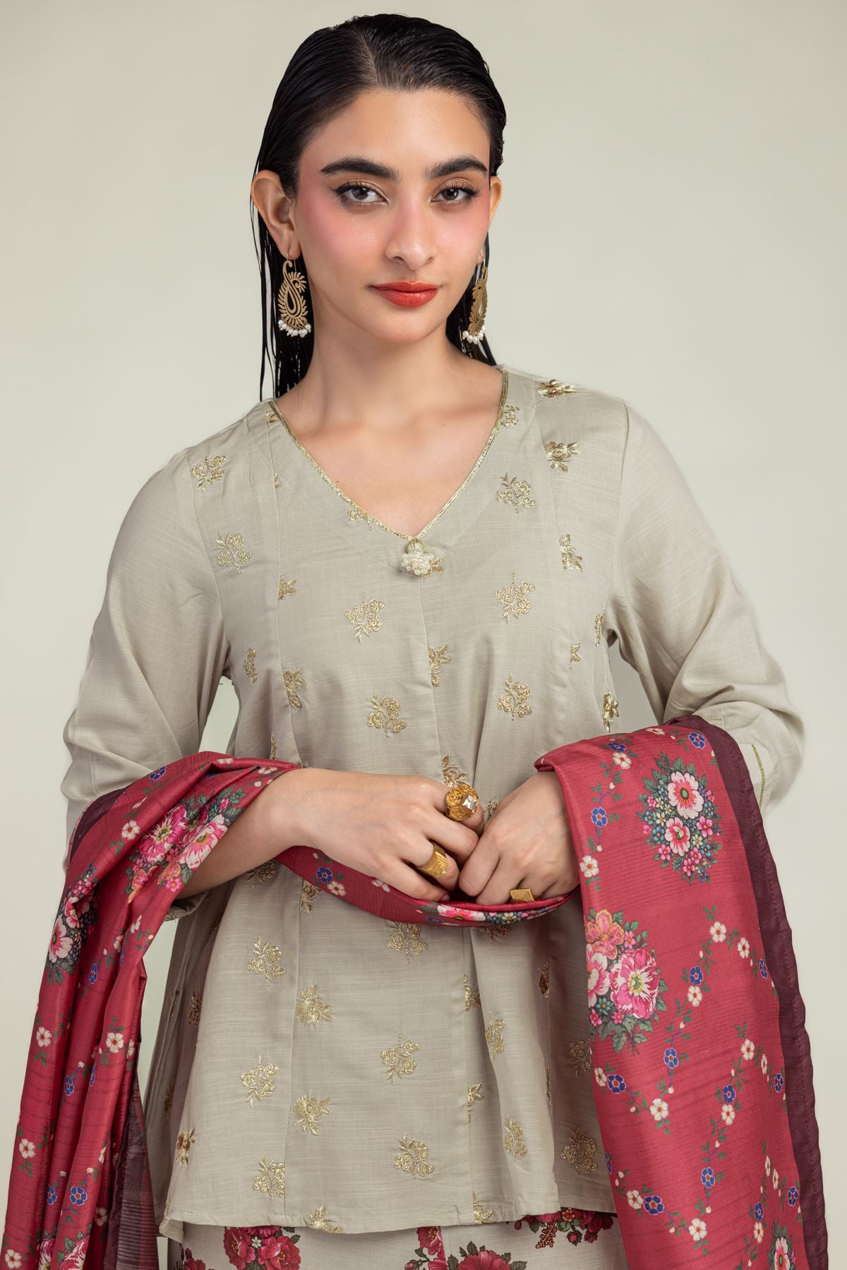 Embroidered Mesuri Floral Mesuri Dupatta - 2-26-201-A-C-VG