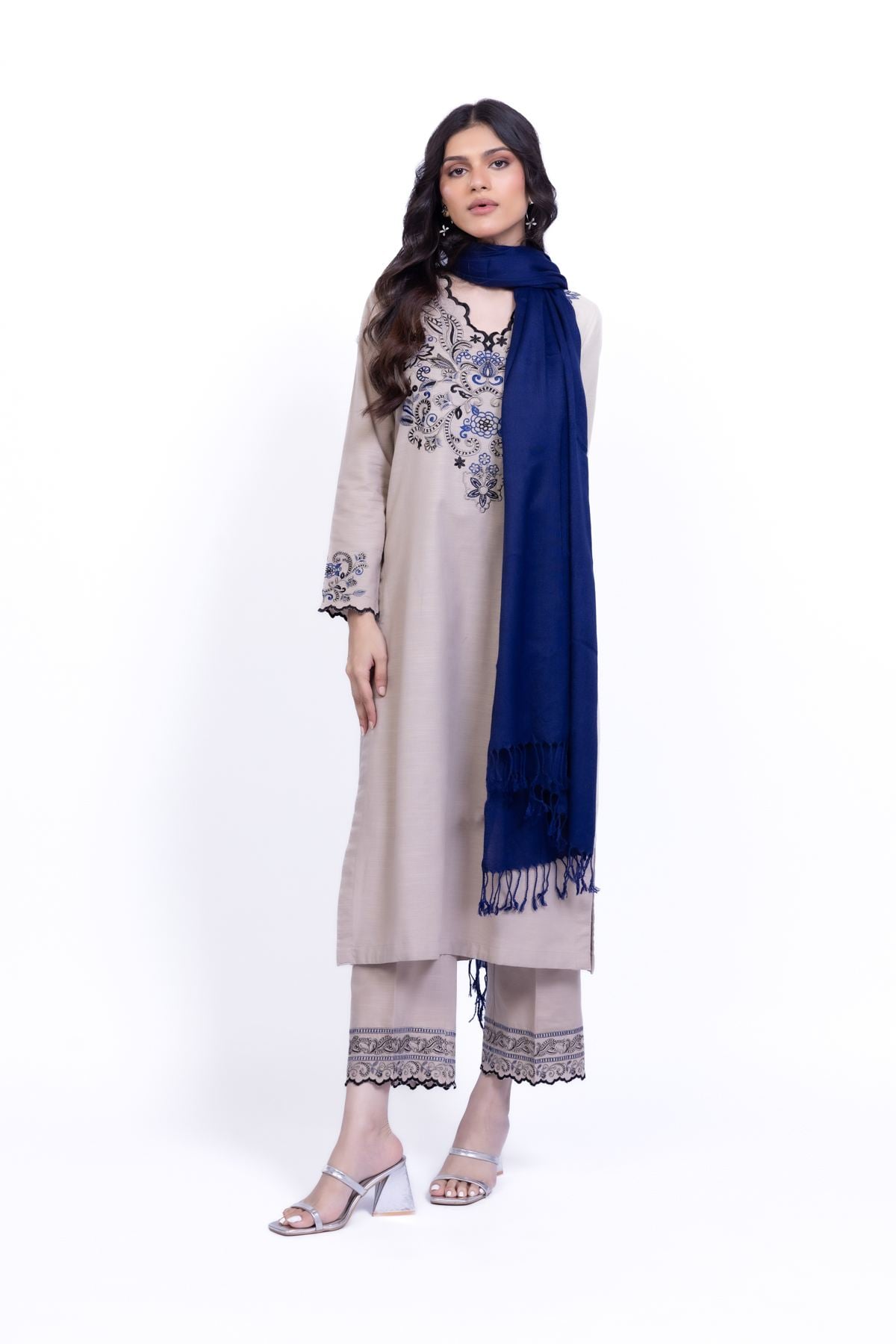 Embroidered Khaddar Kurta - 25-09-12E2-08TA-VG