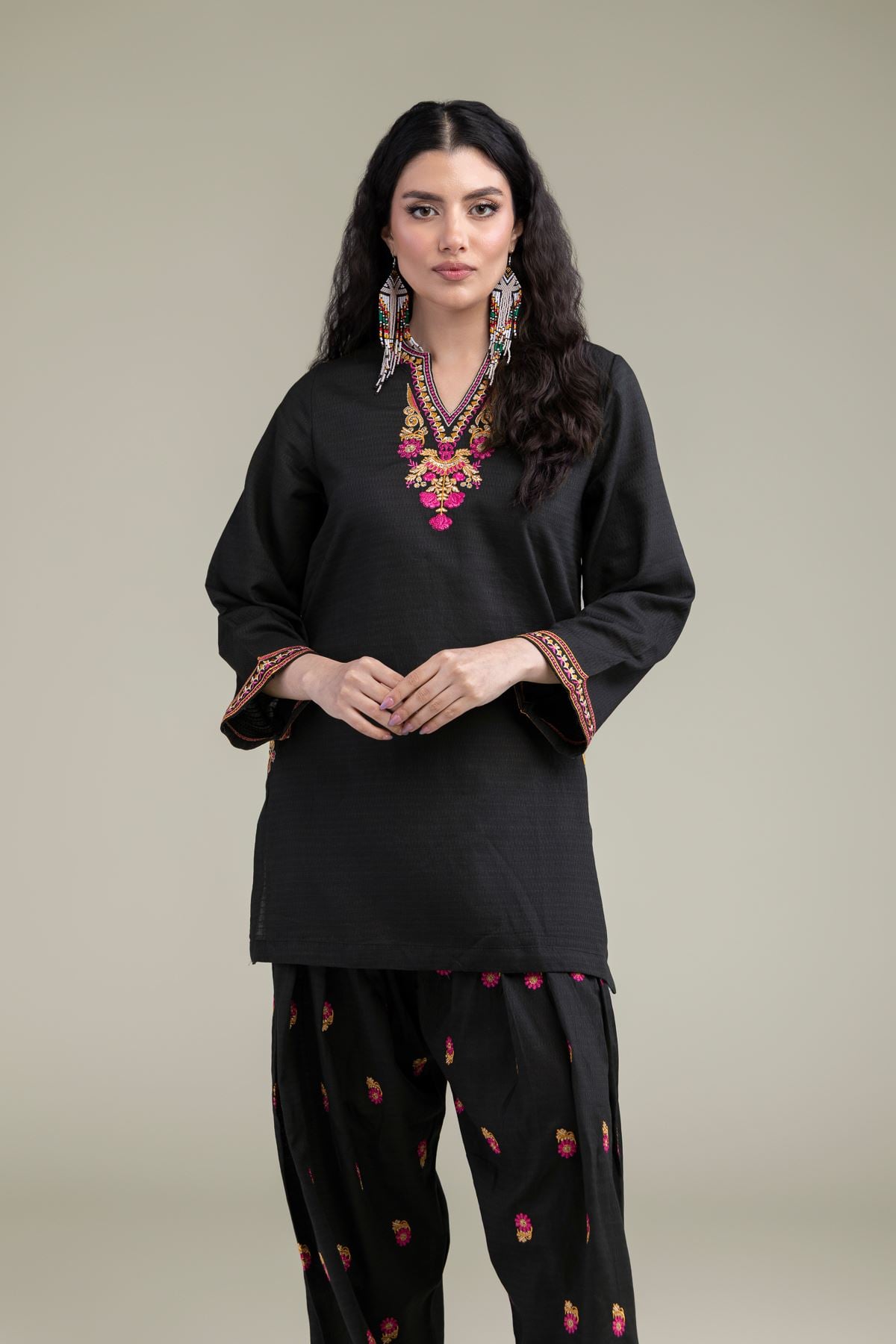 Embroidered Cotton Dobby Black V-Neck Kurta - 2-26-204-A-A1-VG