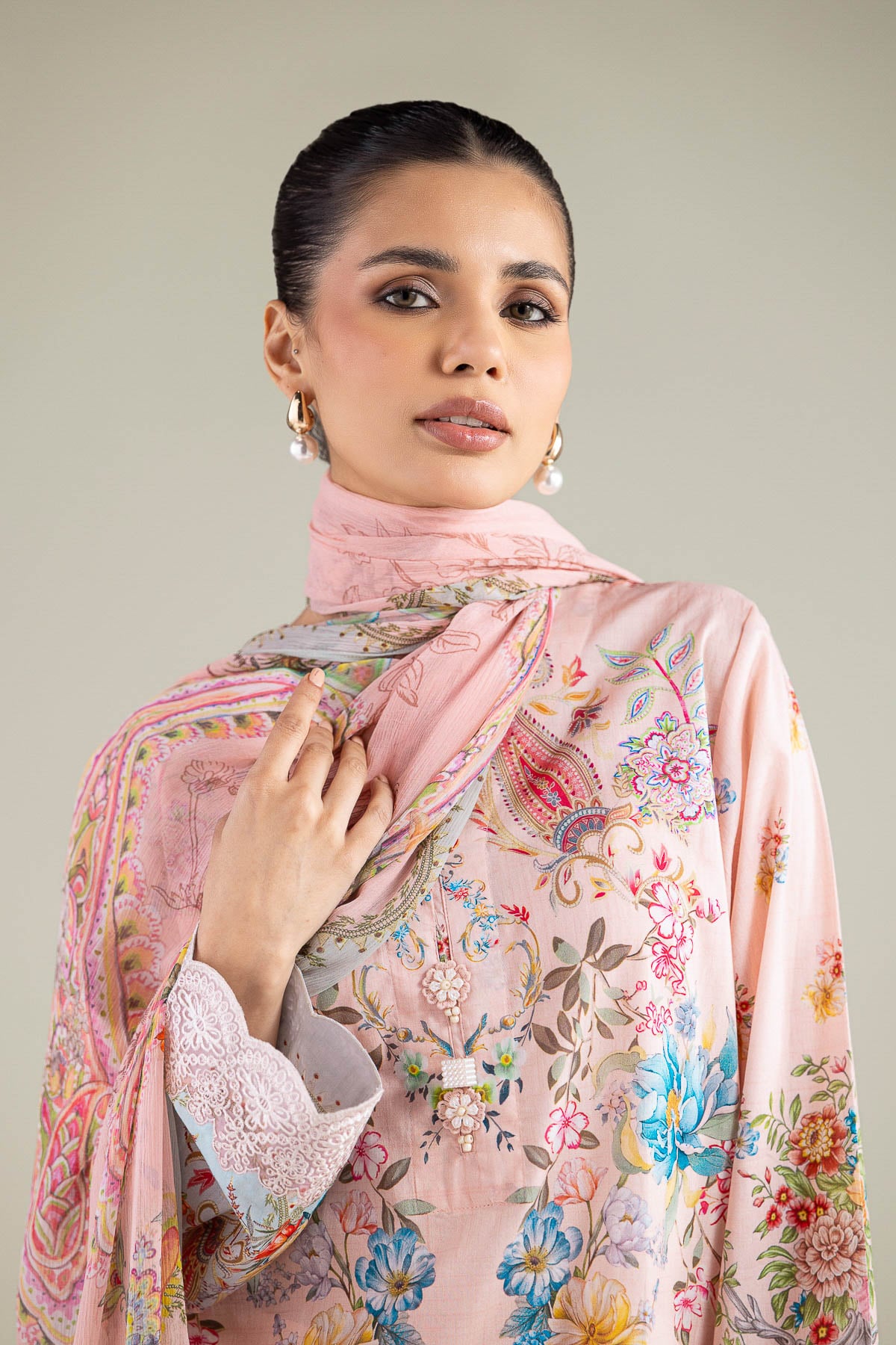 Embroidered Lawn Fabrics 3 Piece - T-A33-26-207FD1-VG