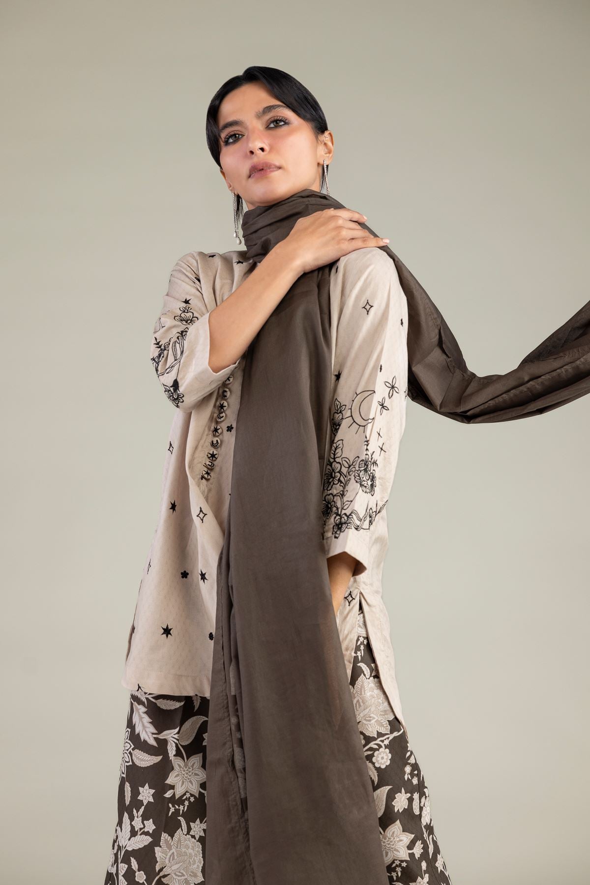 Embroidered Lawn Lawn Solid Dupatta - 1-26-305-C-H2-VG