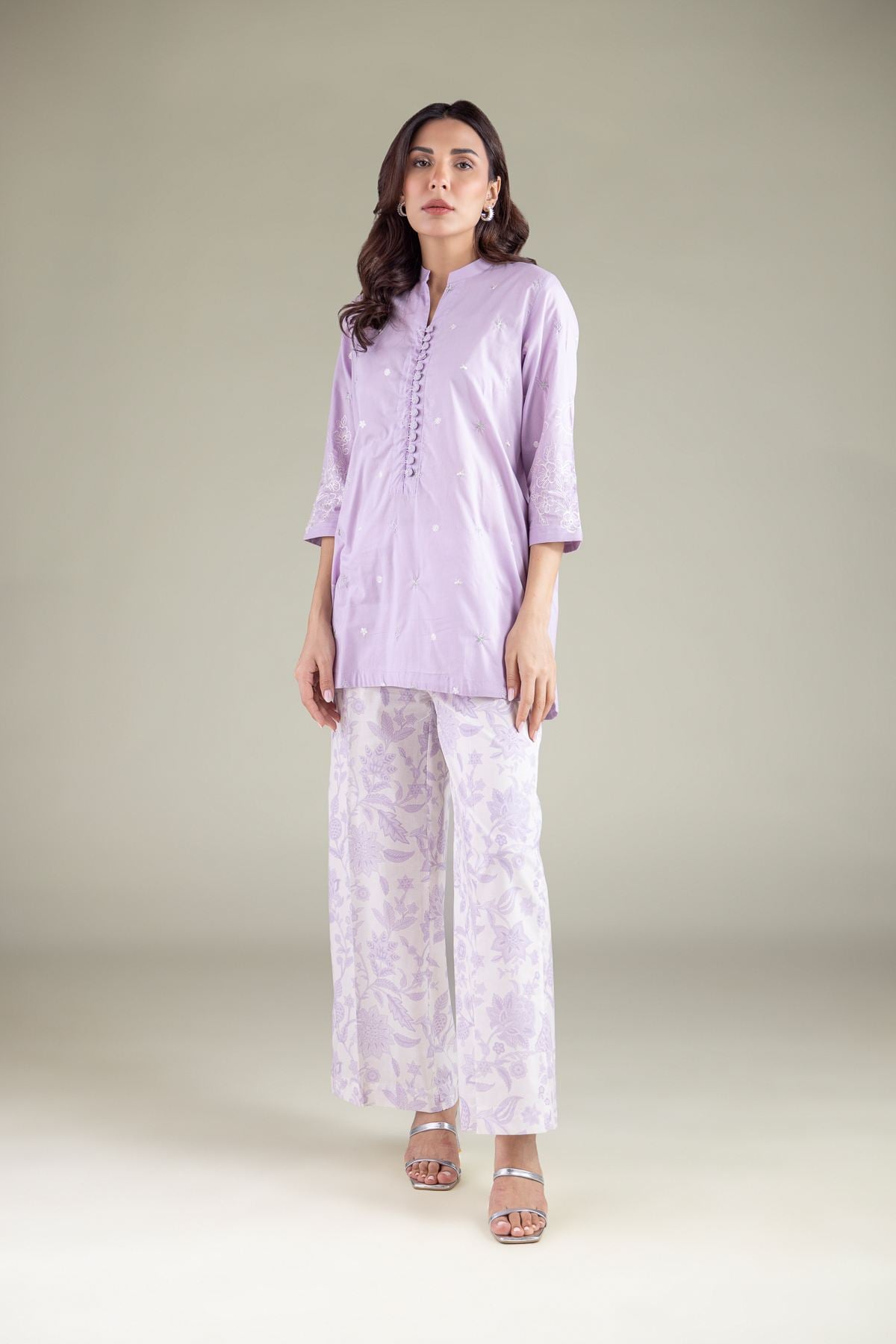 Embroidered Cambric Kurta - 1-26-113-A-G-VG
