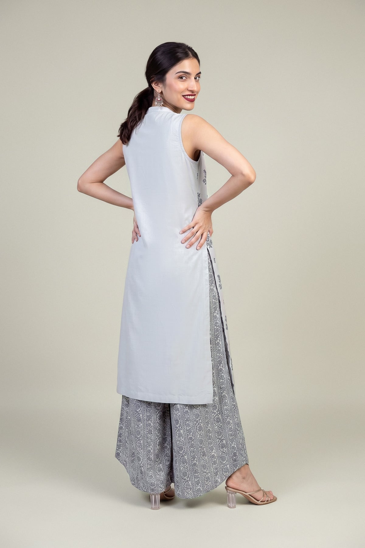 Embroidered Raw Silk Sleeveless V-Neck Kurta - 1-26-309-B-D1-VG